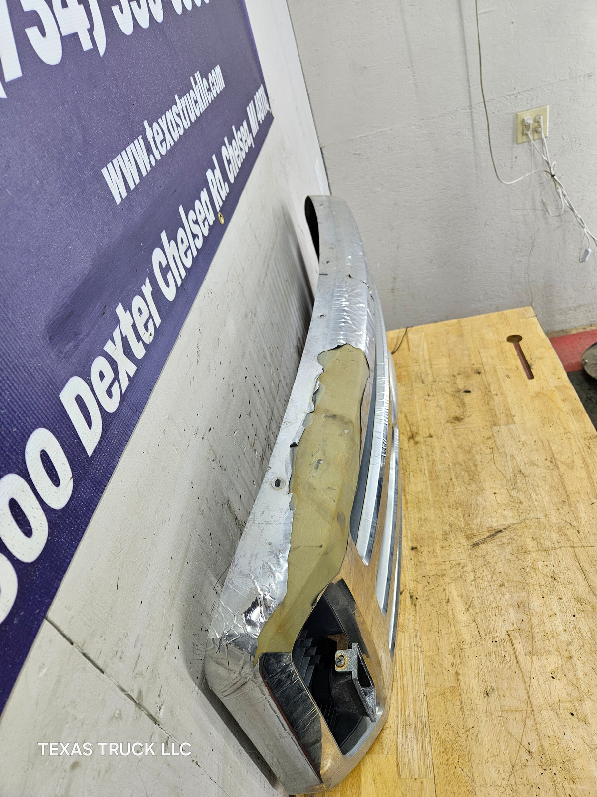 2005-2007 Ford Super Duty OEM Grill F250 F350 F450 F550 5C34-8200-BDW