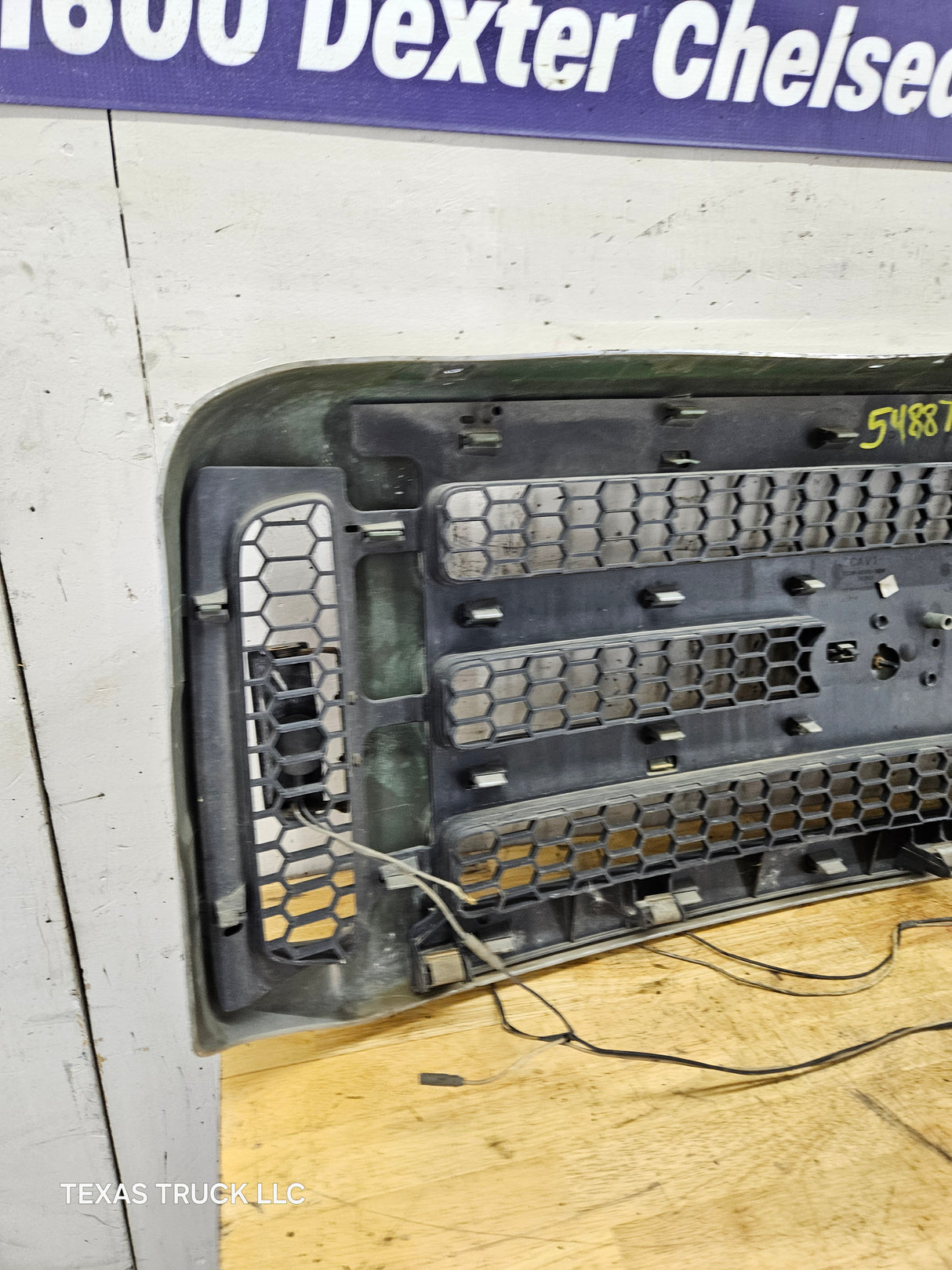 2005-2007 Ford Super Duty OEM Grill F250 F350 F450 F550 5C34-8200-BDW