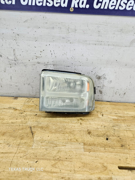 2005-2007 Ford Super Duty F250 F350 F450 F550 LH Left Driver Side Composite Head Light 5C34-13006-A