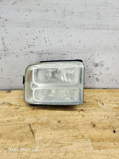 2005-2007 Ford Super Duty F250 F350 F450 F550 RH Passenger Side Composite Head Light 5C34-13006-A