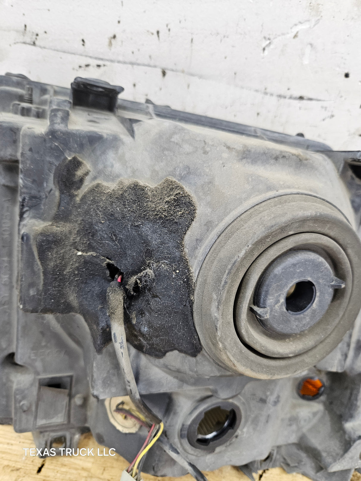 2005-2007 Ford Super Duty F250 F350 F450 F550 RH Passenger Side Composite Head Light 5C34-13006-A