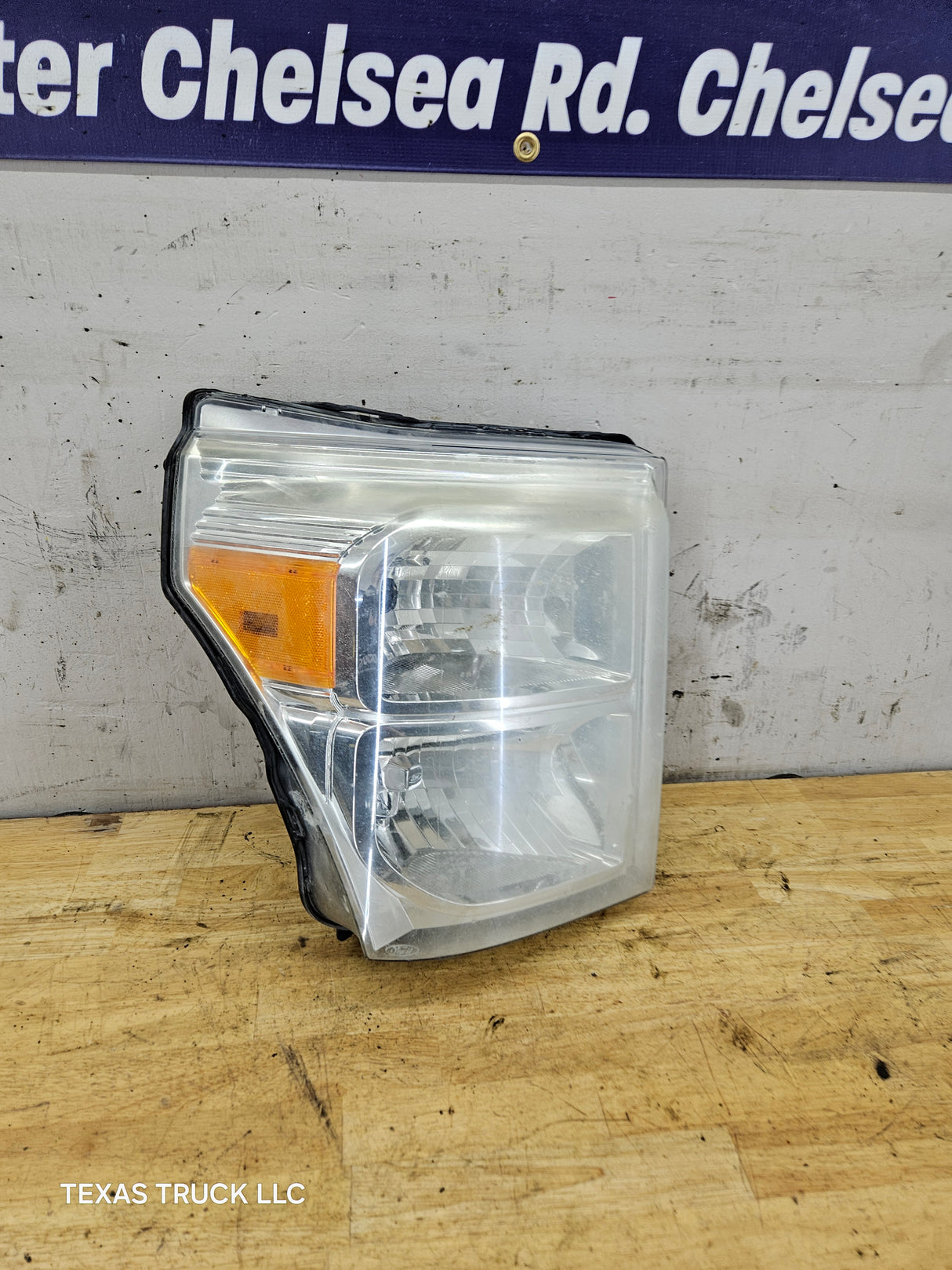 2011-2016 Ford Super Duty F250 F350 F450 F550 RH Passenger Side Headlight 6.7L Power Stroke 6.2L BC34-13005-A