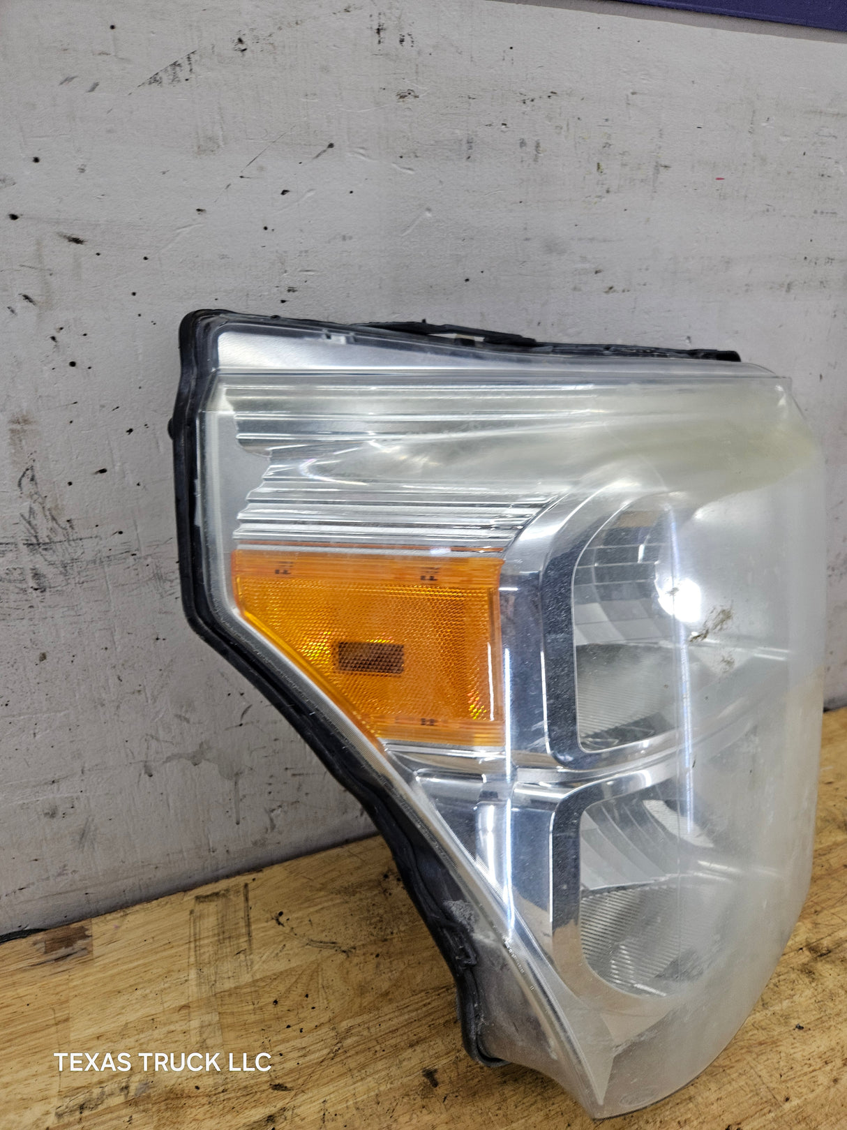 2011-2016 Ford Super Duty F250 F350 F450 F550 RH Passenger Side Headlight 6.7L Power Stroke 6.2L BC34-13005-A