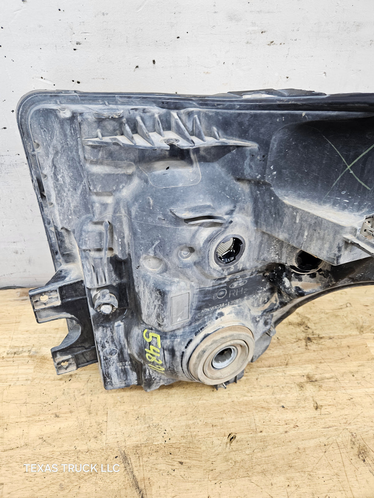 2011-2016 Ford Super Duty F250 F350 F450 F550 RH Passenger Side Headlight 6.7L Power Stroke 6.2L BC34-13005-A