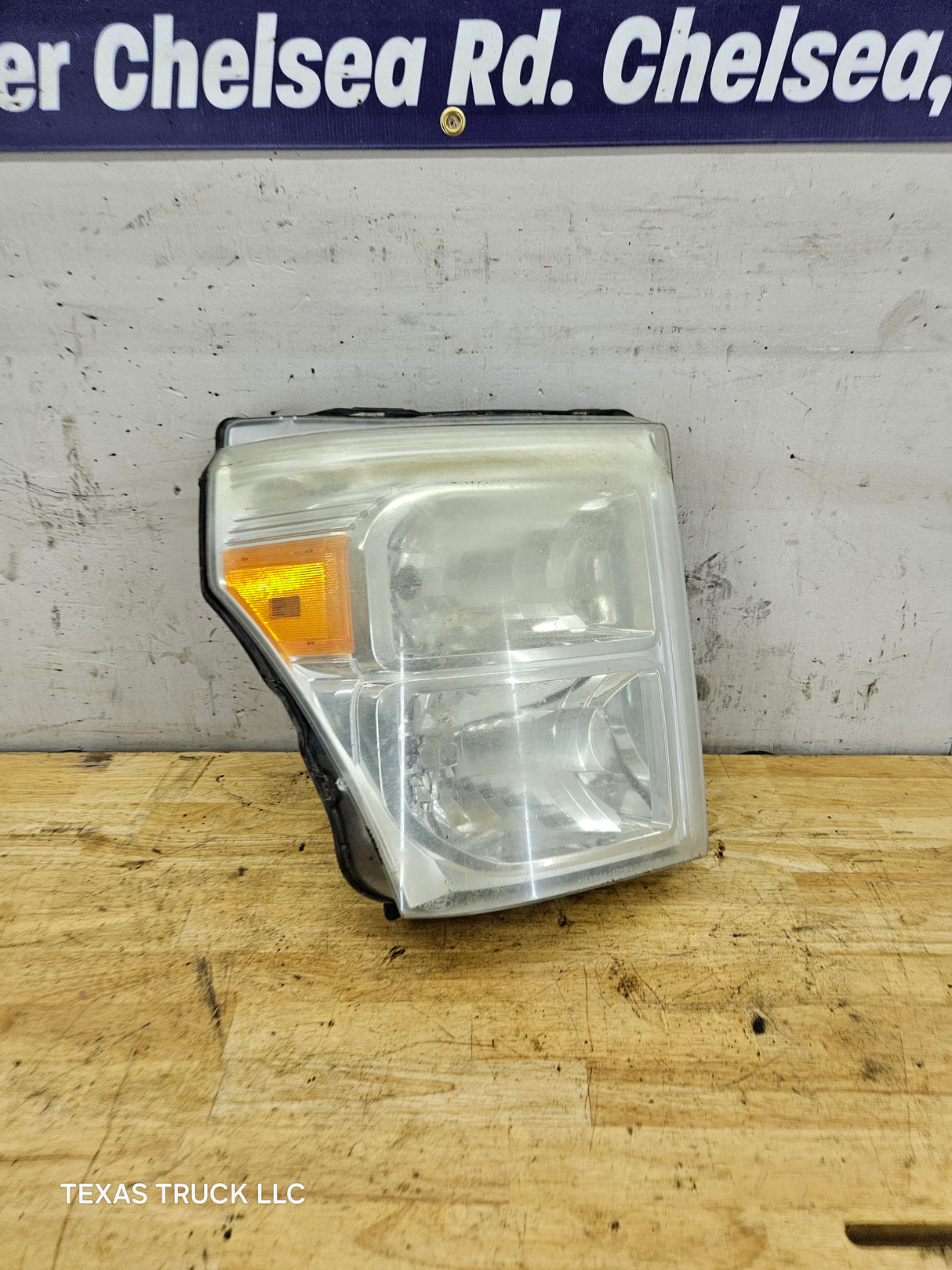 2011-2016 Ford Super Duty F250 F350 F450 F550 RH Passenger Side Headlight 6.7L Power Stroke 6.2L BC34-13005-A