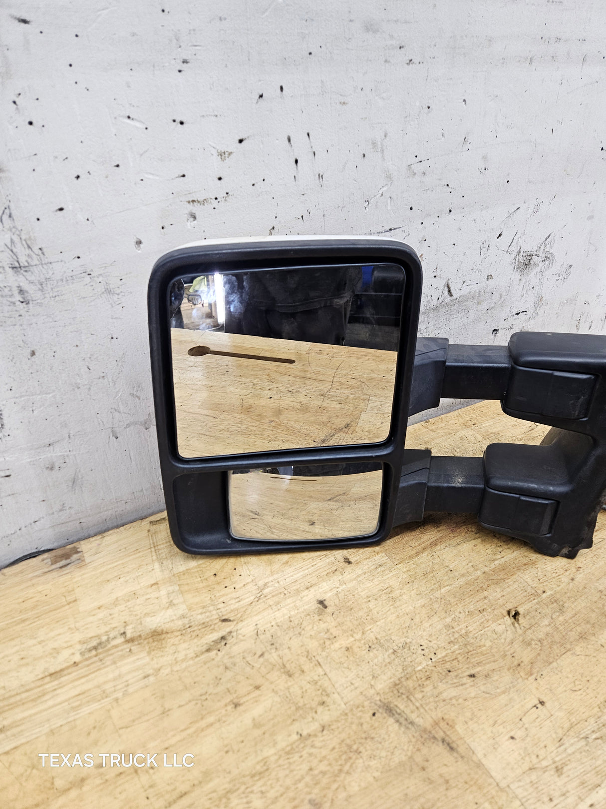 2008-2016 Ford Super Duty F250 F350 F450 F550 LH Driver Side Power Fold & Telescope Heated Towing Mirror OEM 9C3417683GF59VJ