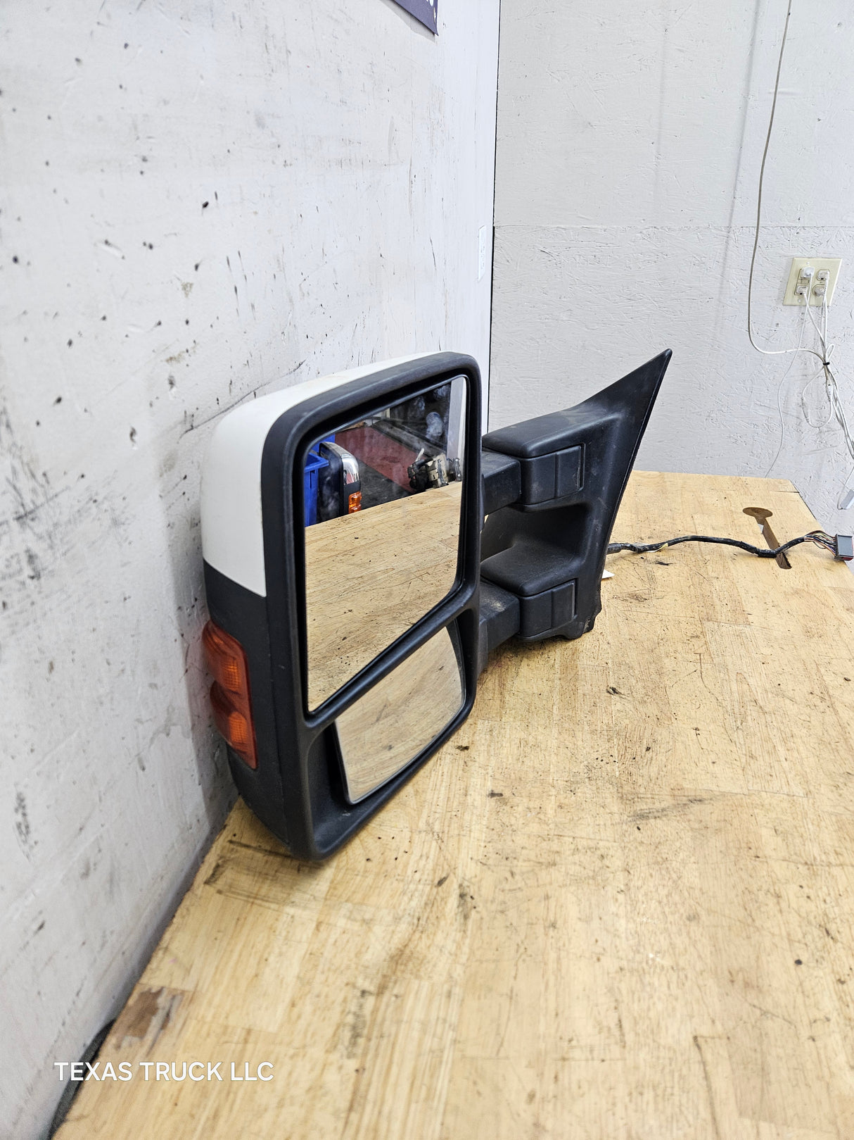 2008-2016 Ford Super Duty F250 F350 F450 F550 LH Driver Side Power Fold & Telescope Heated Towing Mirror OEM 9C3417683GF59VJ