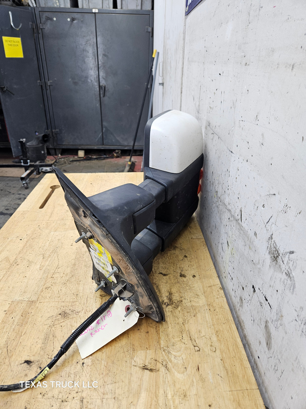 2008-2016 Ford Super Duty F250 F350 F450 F550 LH Driver Side Power Fold & Telescope Heated Towing Mirror OEM 9C3417683GF59VJ