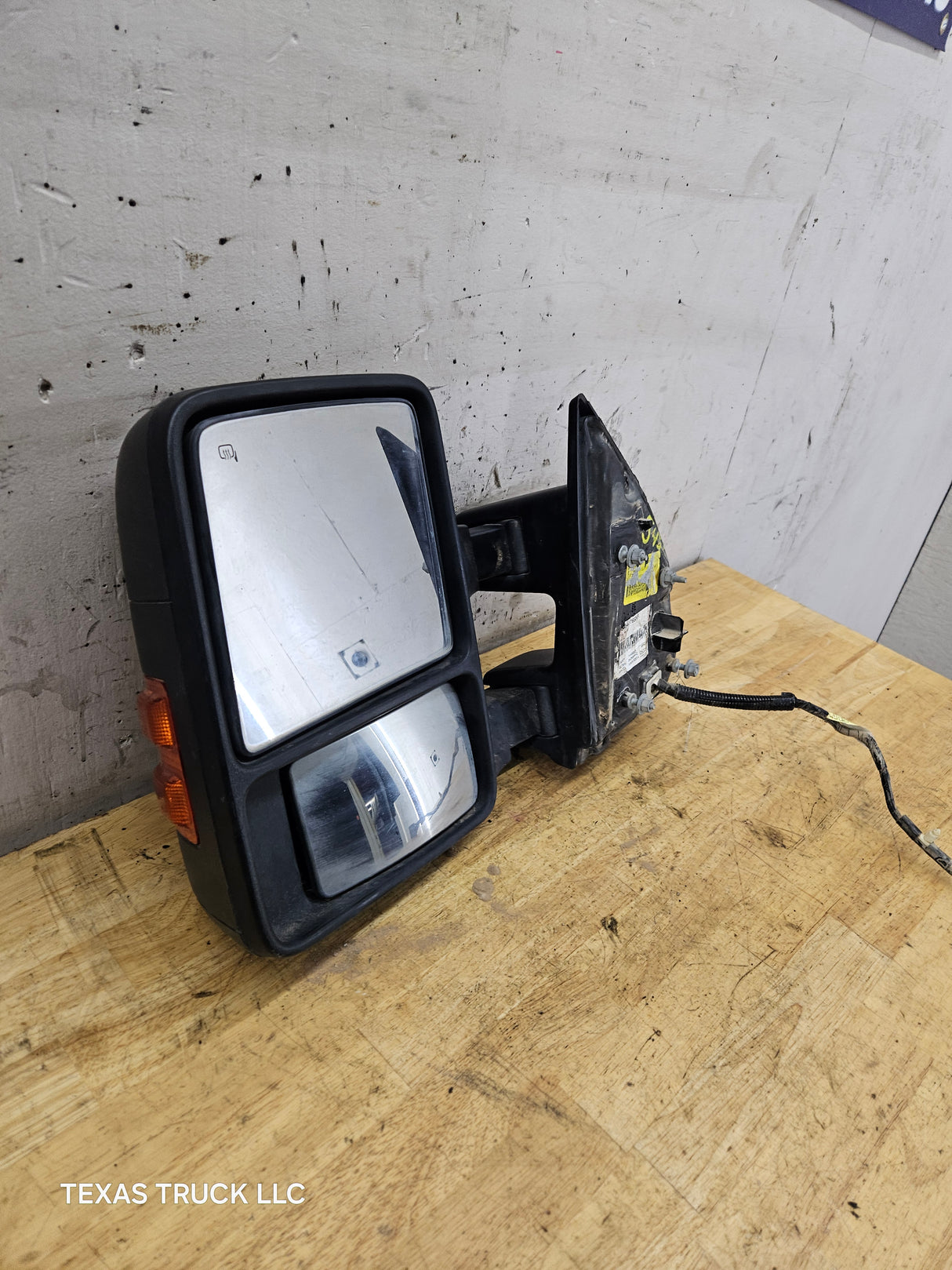 2008-2016 Ford Super Duty F250 F350 F450 F550 LH Driver Side Power Fold & Telescope Heated Towing Mirror OEM