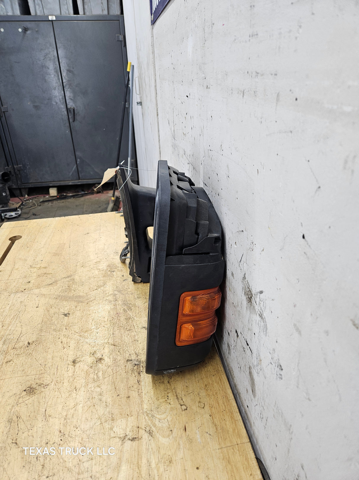 2011-2016 Ford Super Duty F250 F350 F450 F550 RH Passenger Side Power Folding & Telescoping Heated Towing Mirror OEM