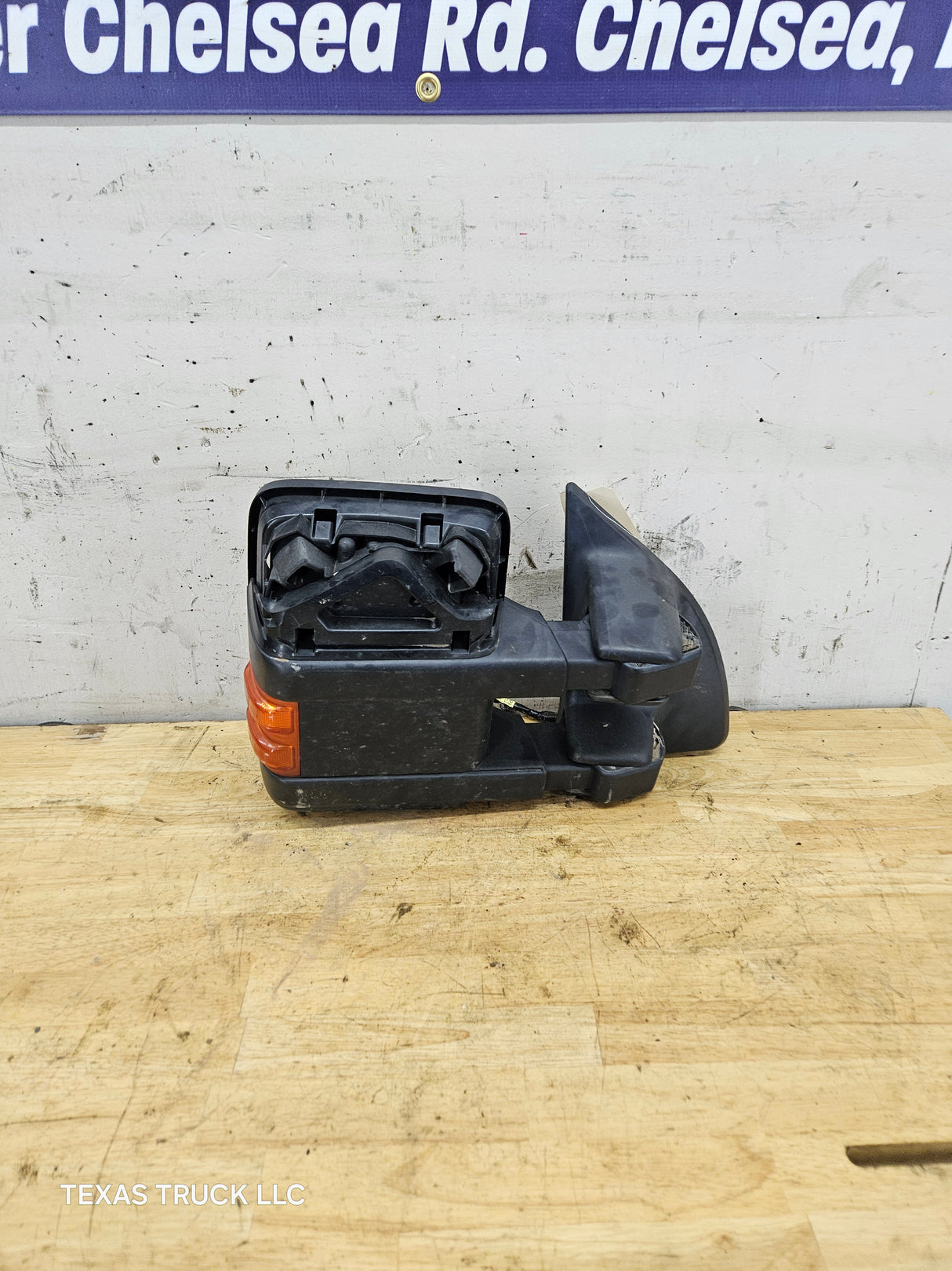 2011-2016 Ford Super Duty F250 F350 F450 F550 RH Passenger Side Power Folding & Telescoping Heated Towing Mirror OEM