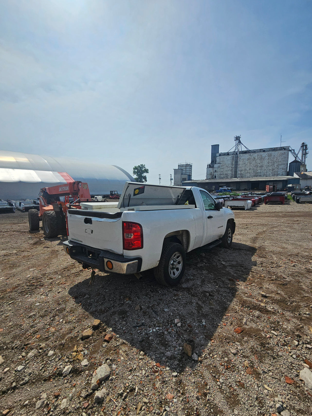 2012 Chevrolet Silverado 1500 Regular Cab 6.6' Short Bed 2wd - FULL PART OUT