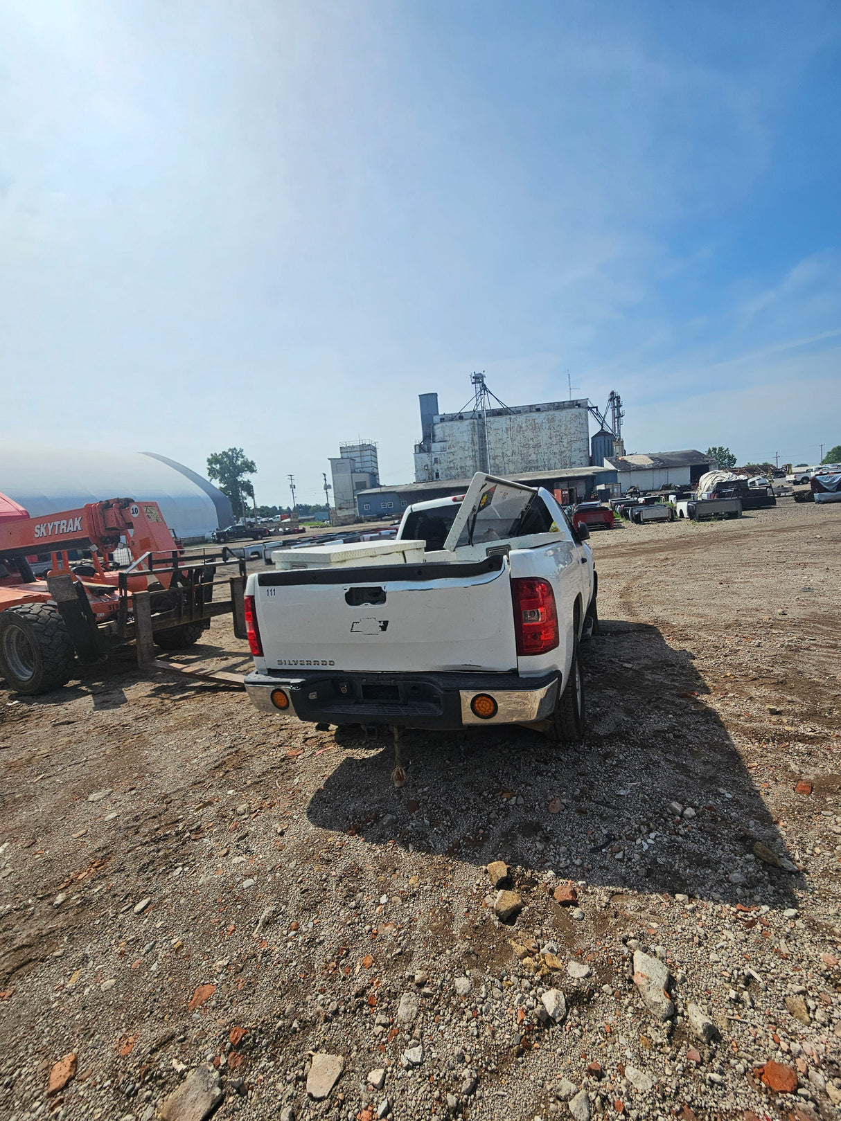 2012 Chevrolet Silverado 1500 Regular Cab 6.6' Short Bed 2wd - FULL PART OUT