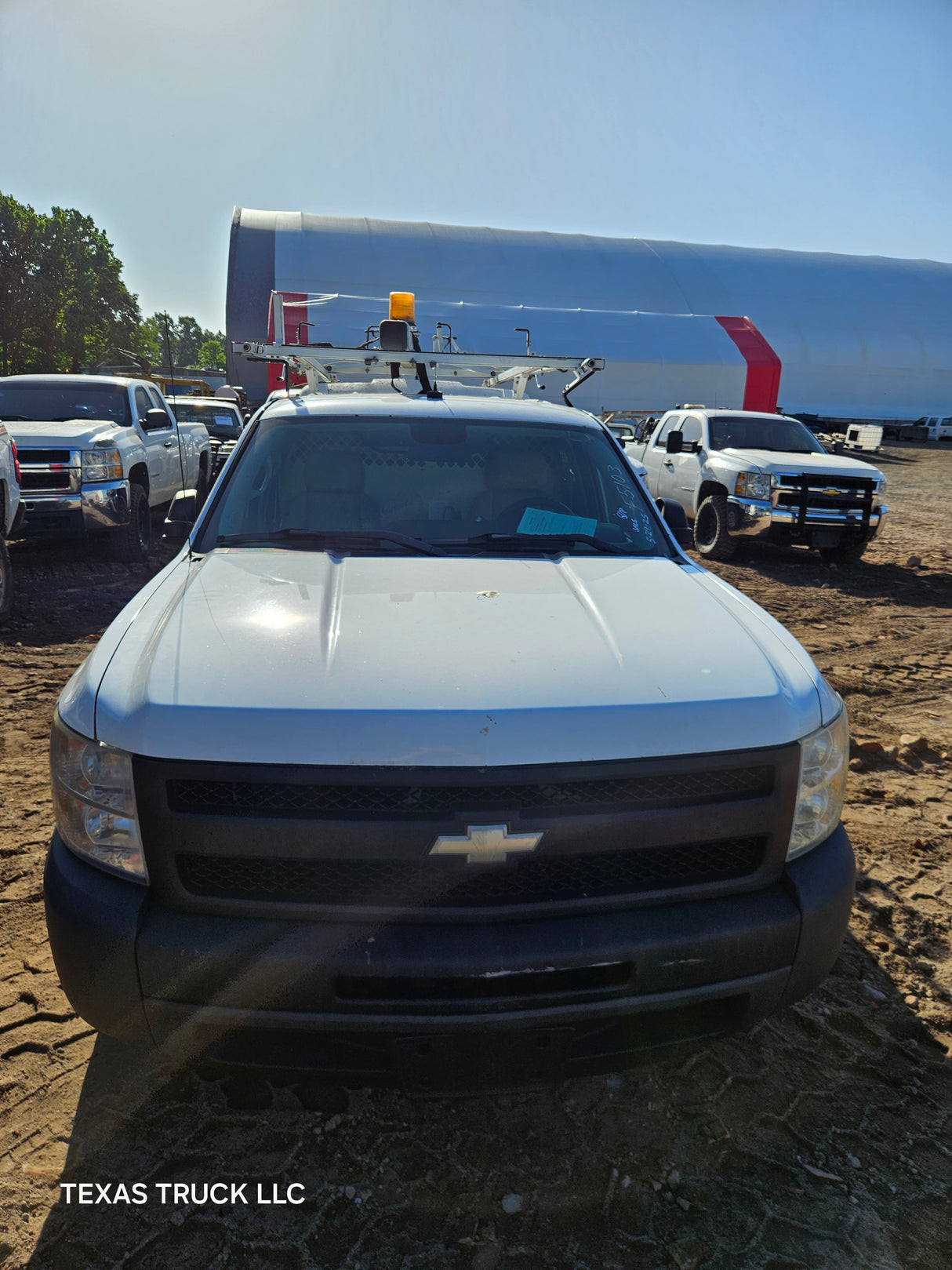 2011 Chevrolet Silverado 1500 Crew Cab 4 door Short Bed 5.5' 4x4 Hybrid With Service Bed Topper - FULL PART OUT Rust Free