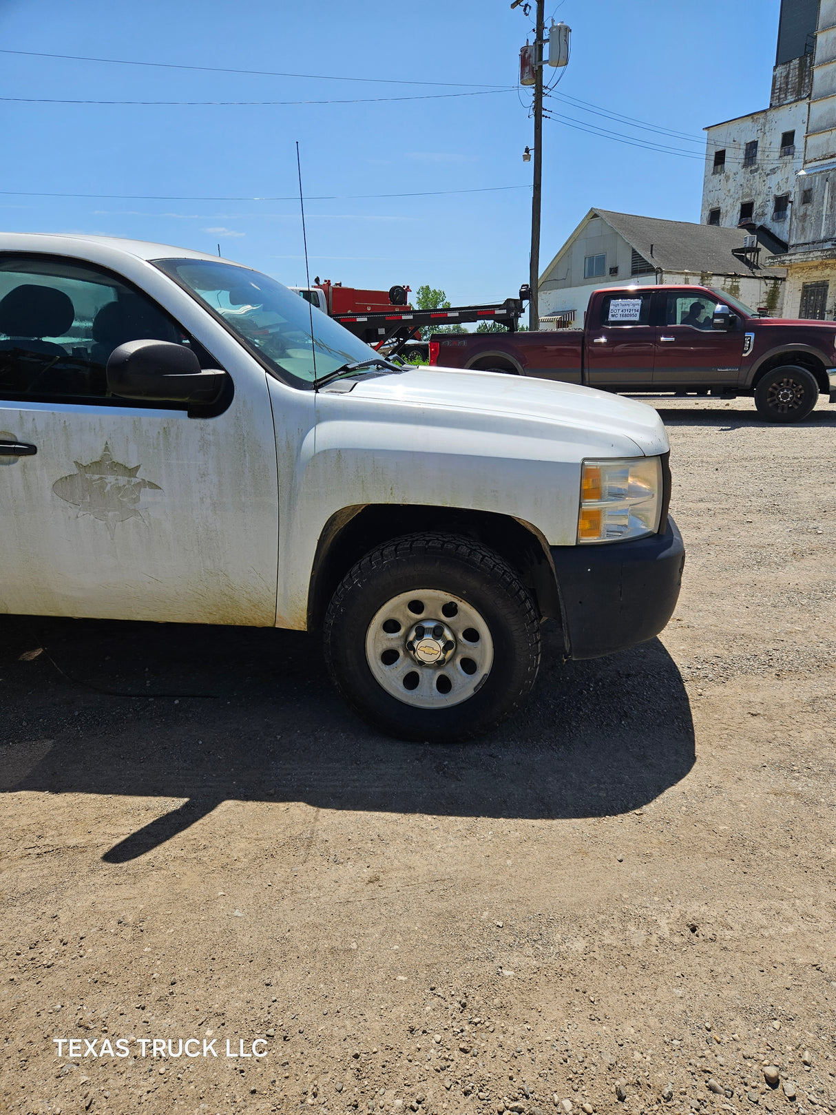 2013 Chevrolet Silverado 1500 Regular Cab Short Bed 6.6' - FULL PART OUT Rust Free