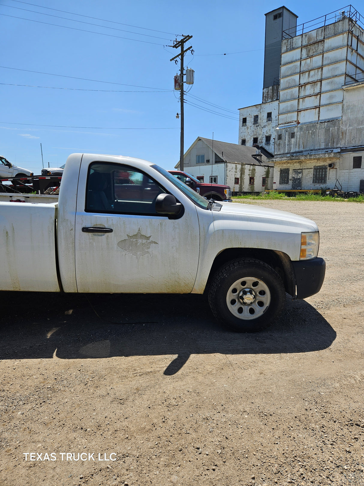 2013 Chevrolet Silverado 1500 Regular Cab Short Bed 6.6' - FULL PART OUT Rust Free