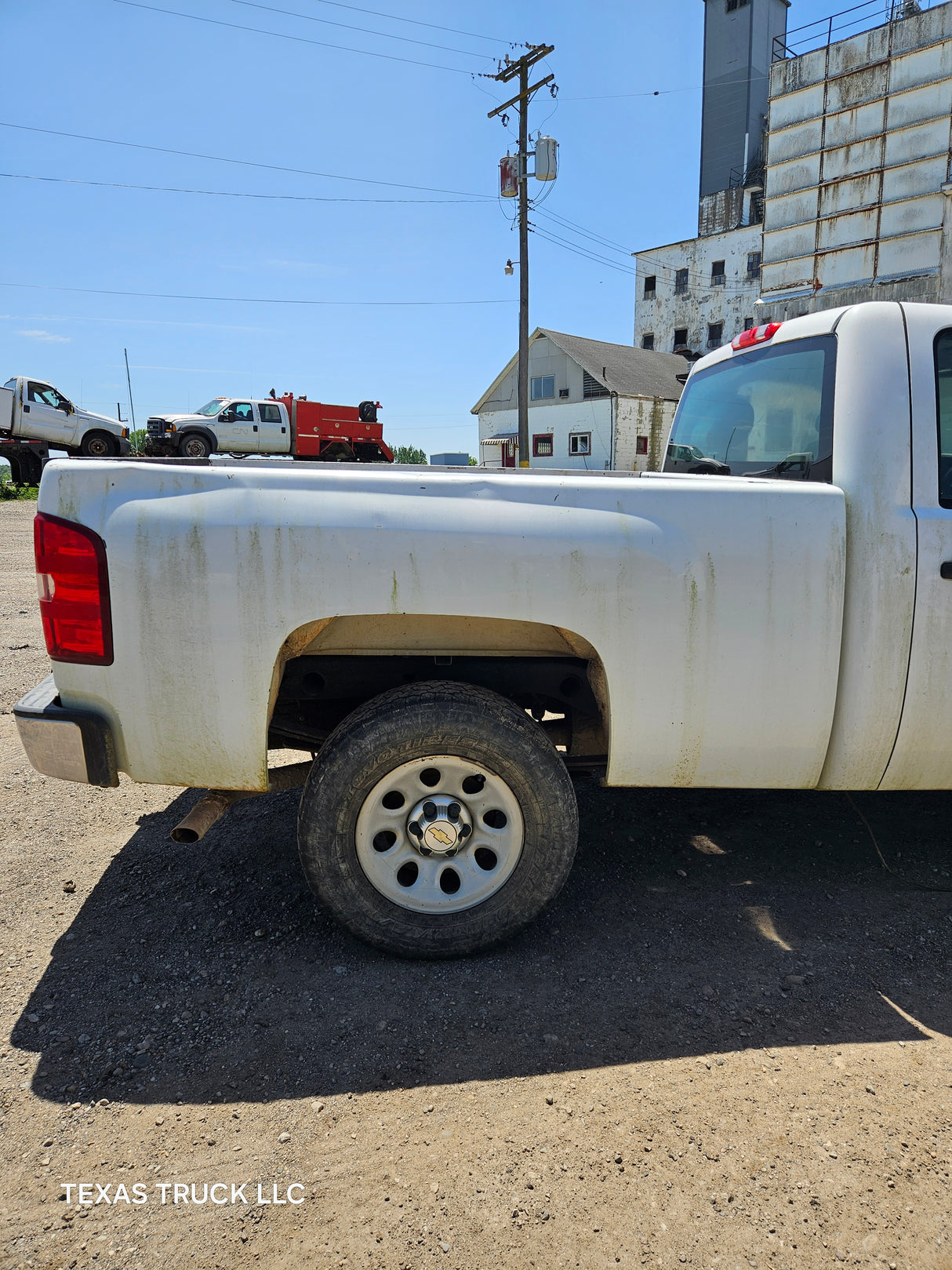 2013 Chevrolet Silverado 1500 Regular Cab Short Bed 6.6' - FULL PART OUT Rust Free