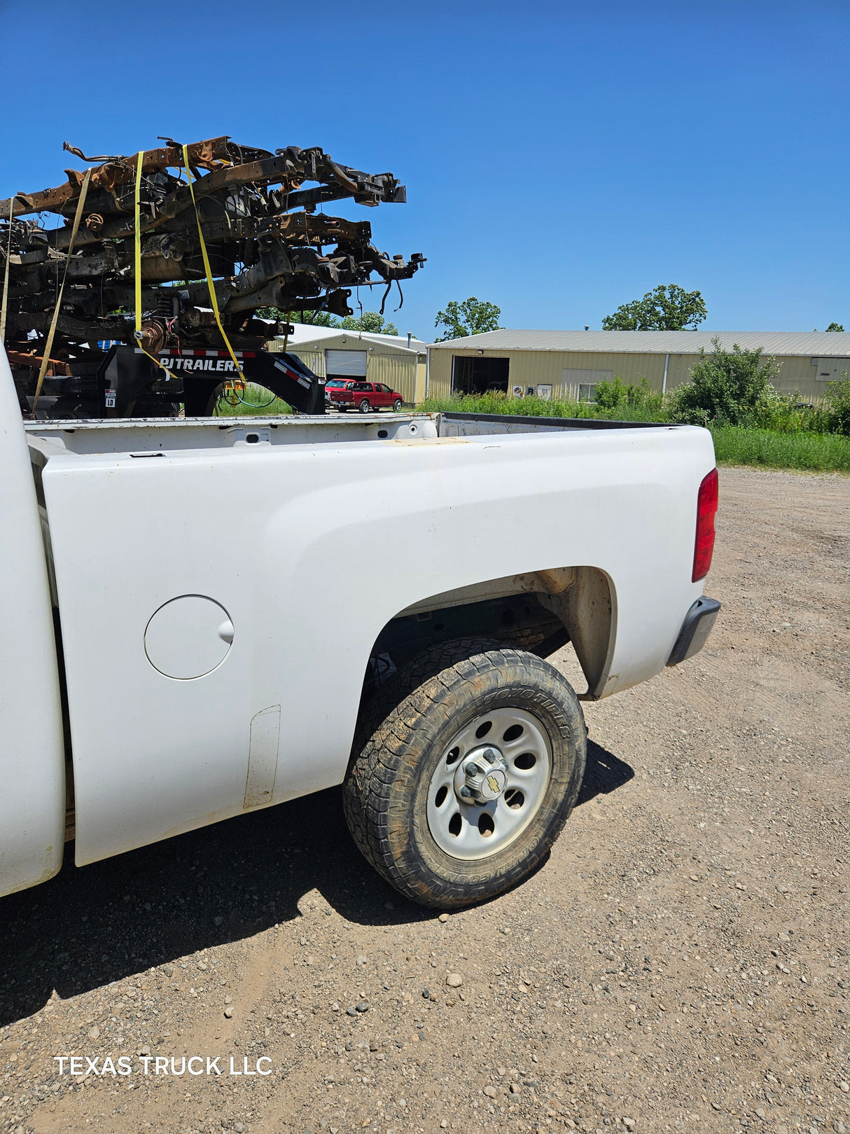 2013 Chevrolet Silverado 1500 Regular Cab Short Bed 6.6' - FULL PART OUT Rust Free