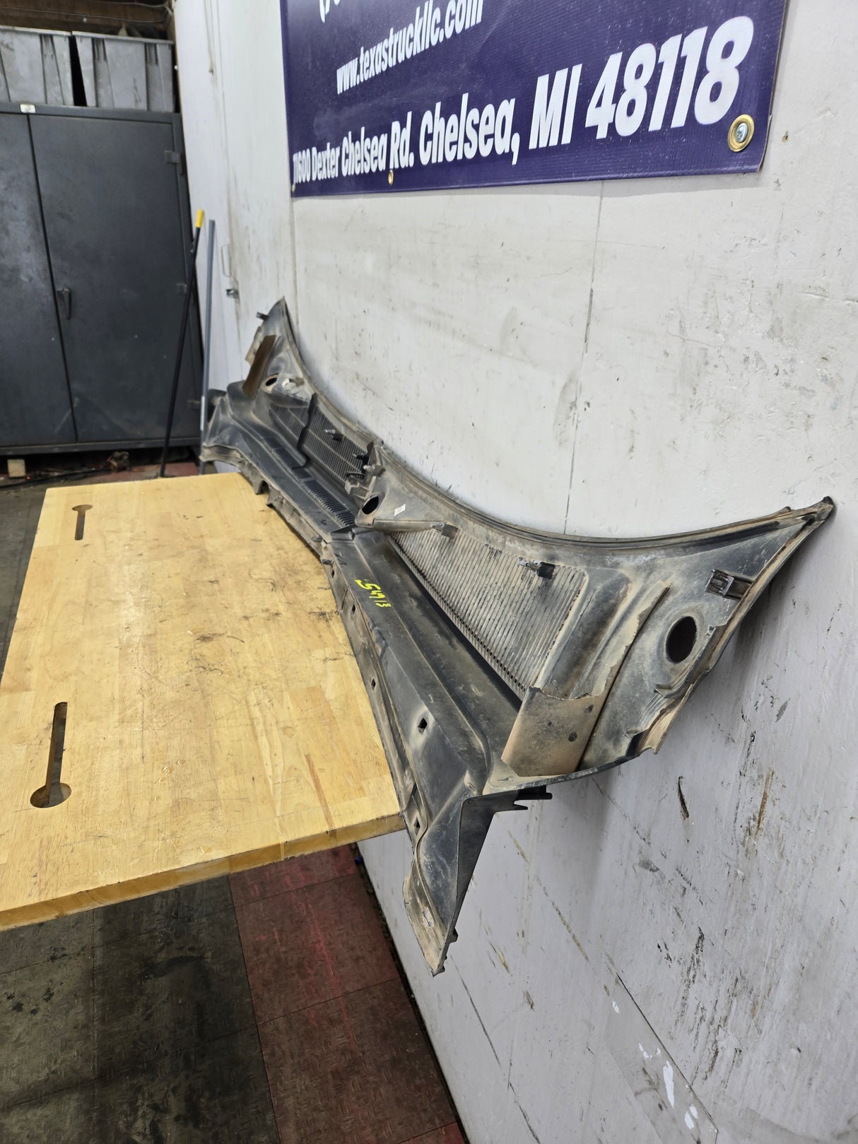 2011-2016 Ford Super Duty F250 F350 F450 F550 Windshield Wiper Cowl SET 6.7L Power Stroke 6.2L