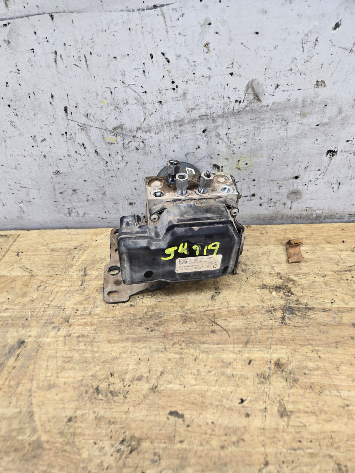 2011-2012 Ford Super Duty F250 F350 ABS Brake Module & Pump BC34-2C405-CJ