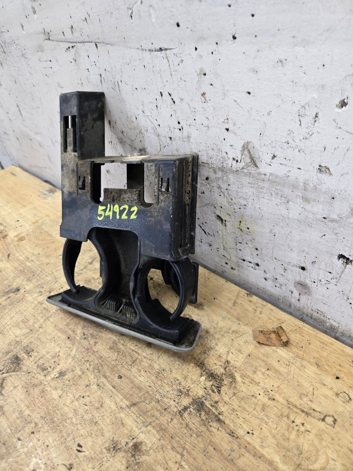 2005-2007 Ford Super Duty F250 F350 F450 F550 Gray Dash Pull Out Cup Holder T7097