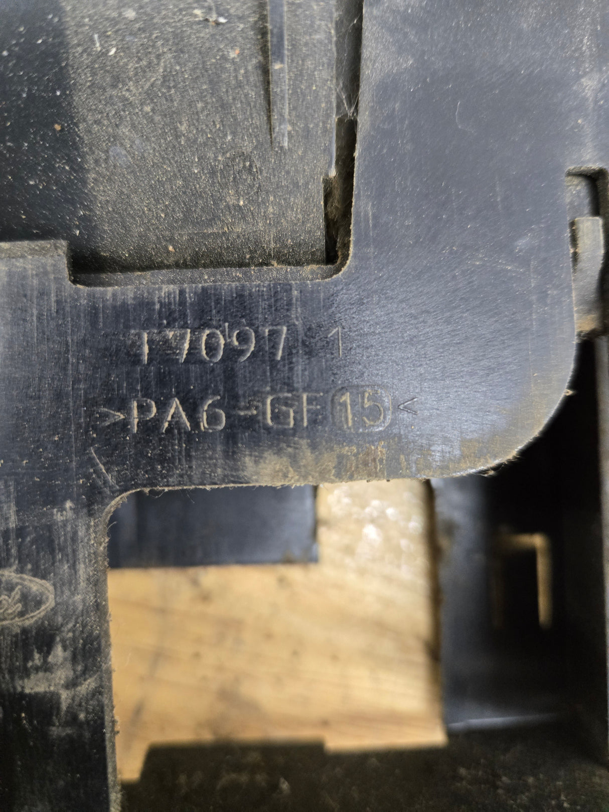 2005-2007 Ford Super Duty F250 F350 F450 F550 Gray Dash Pull Out Cup Holder T7097