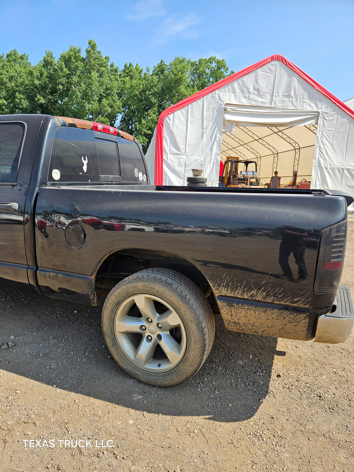 2008 Dodge Ram 1500 Crew Cab 4 door 6.4' Short Bed - FULL PART OUT Rust Free