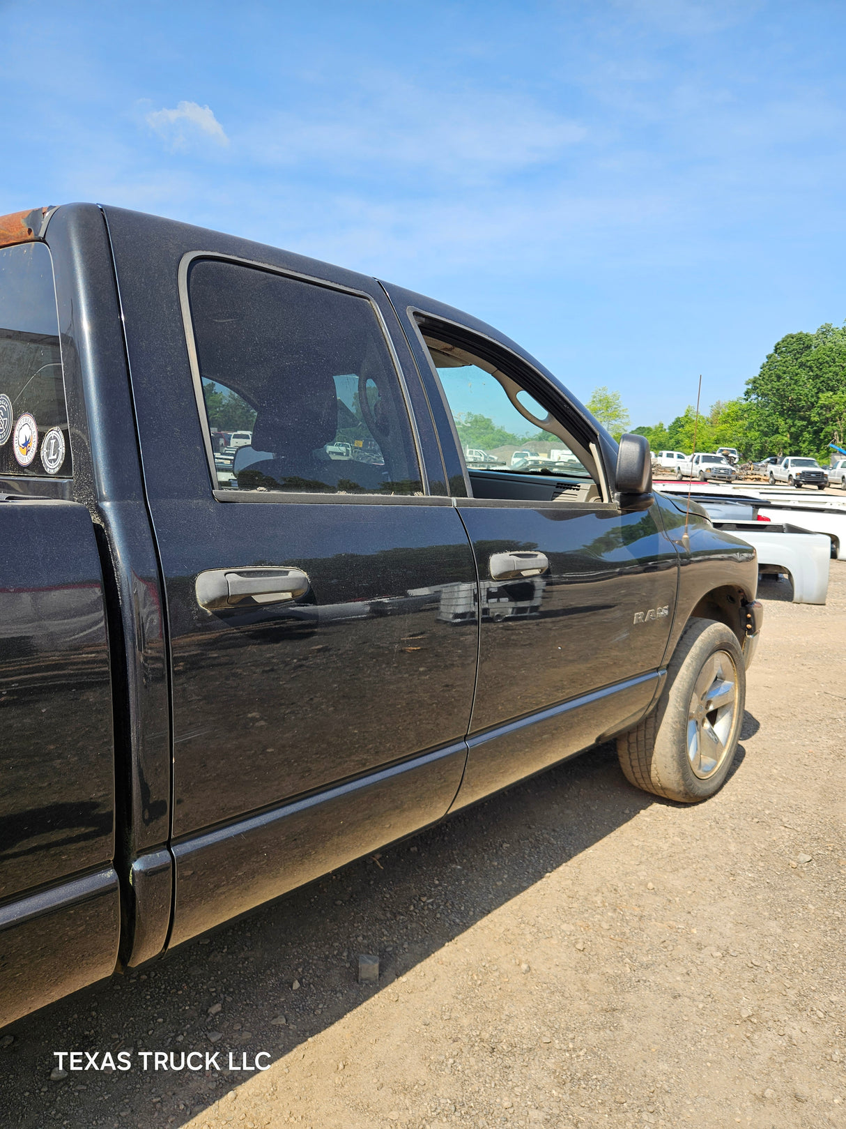 2008 Dodge Ram 1500 Crew Cab 4 door 6.4' Short Bed - FULL PART OUT Rust Free