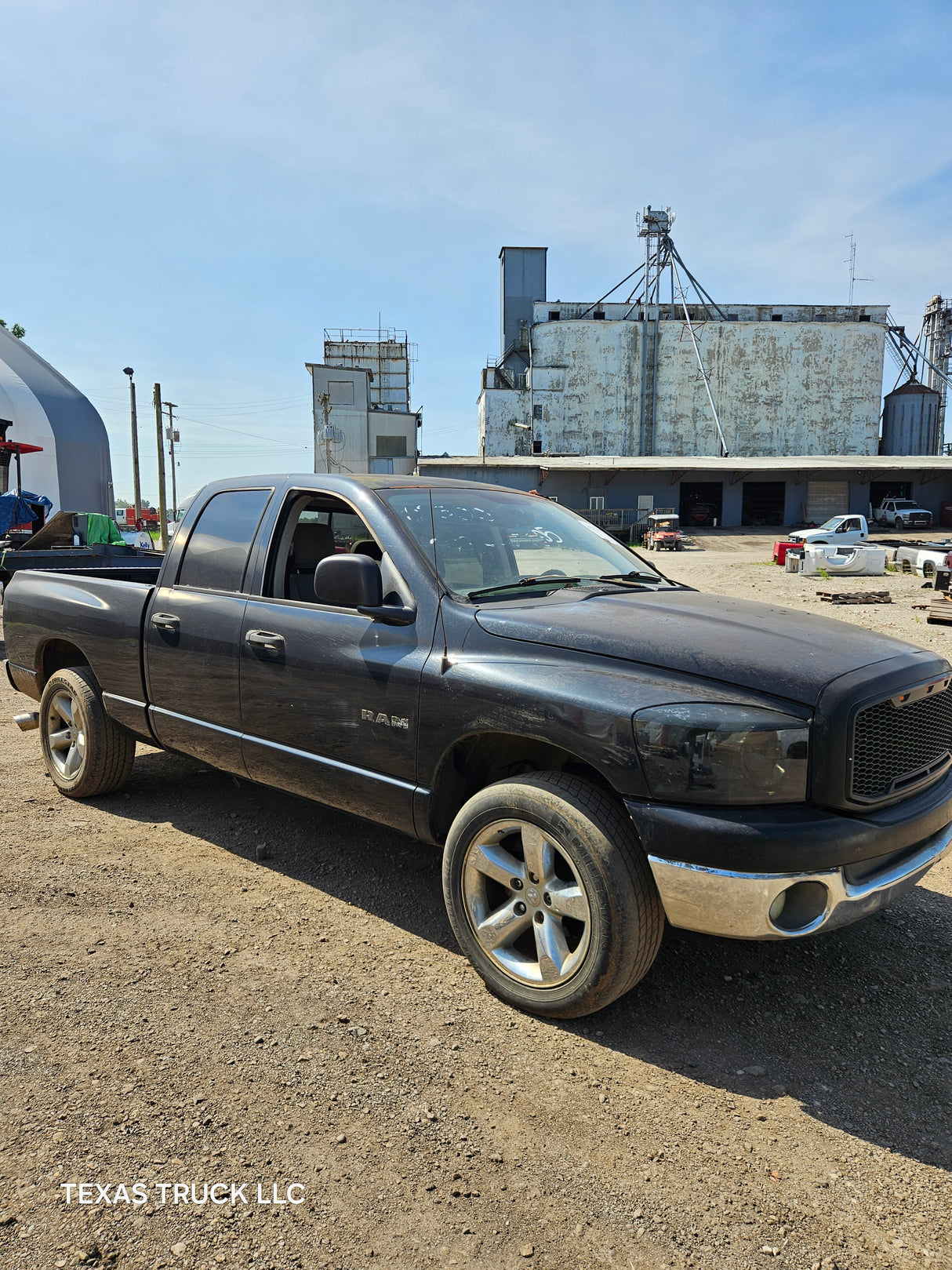 2008 Dodge Ram 1500 Crew Cab 4 door 6.4' Short Bed - FULL PART OUT Rust Free