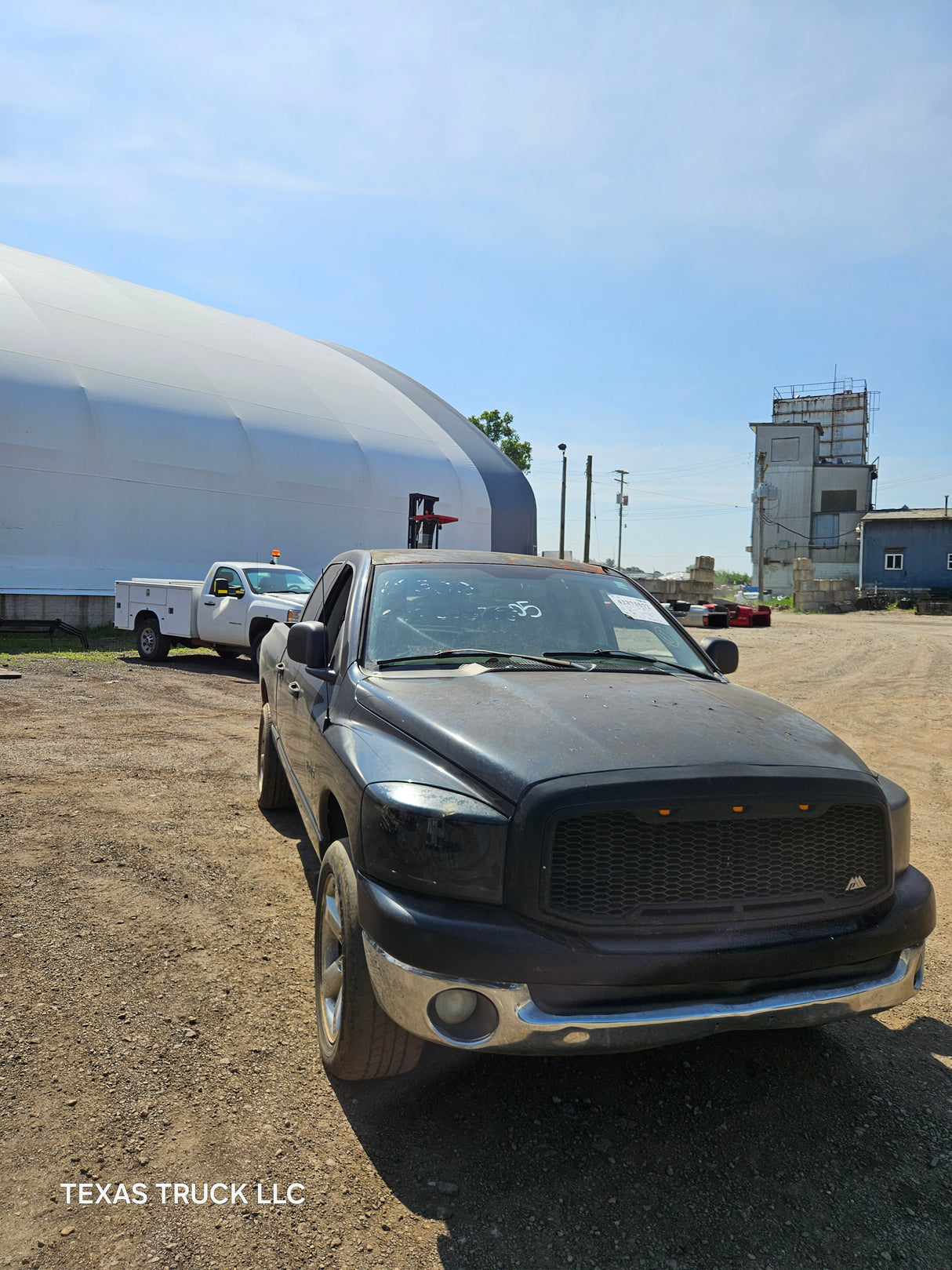 2008 Dodge Ram 1500 Crew Cab 4 door 6.4' Short Bed - FULL PART OUT Rust Free