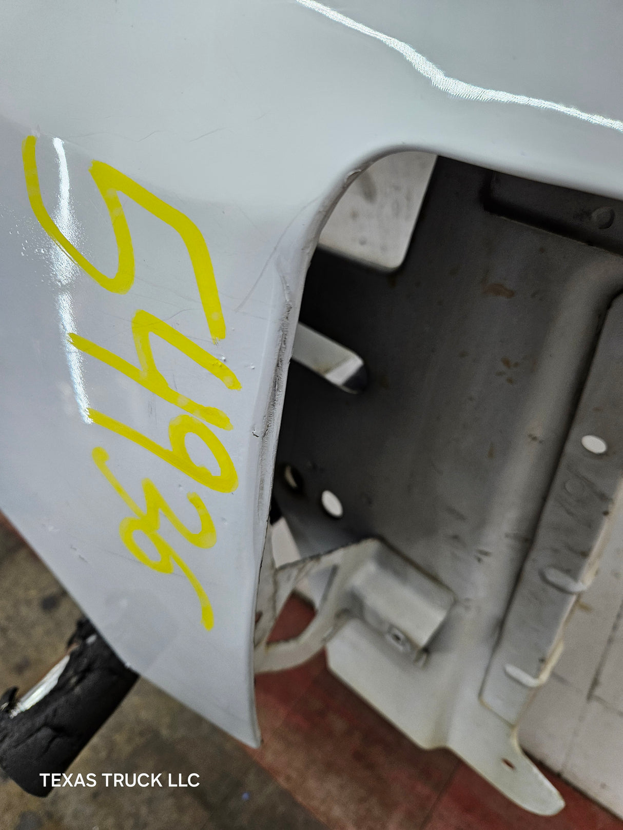 2007-2013 Chevrolet Silverado Passenger Side Front RH Fender 1500 2500 3500 HD