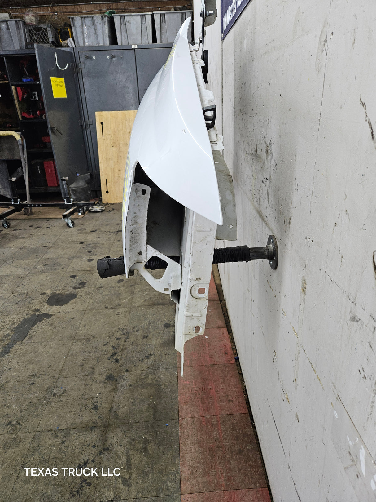 2007-2013 Chevrolet Silverado Passenger Side Front RH Fender 1500 2500 3500 HD