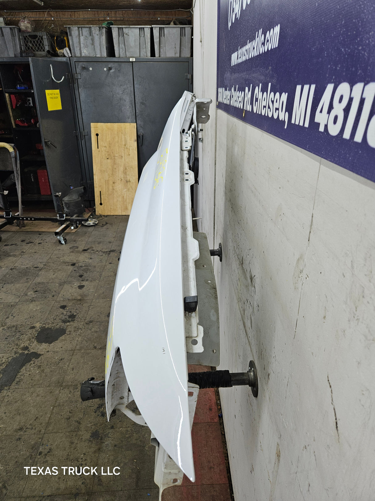 2007-2013 Chevrolet Silverado Passenger Side Front RH Fender 1500 2500 3500 HD