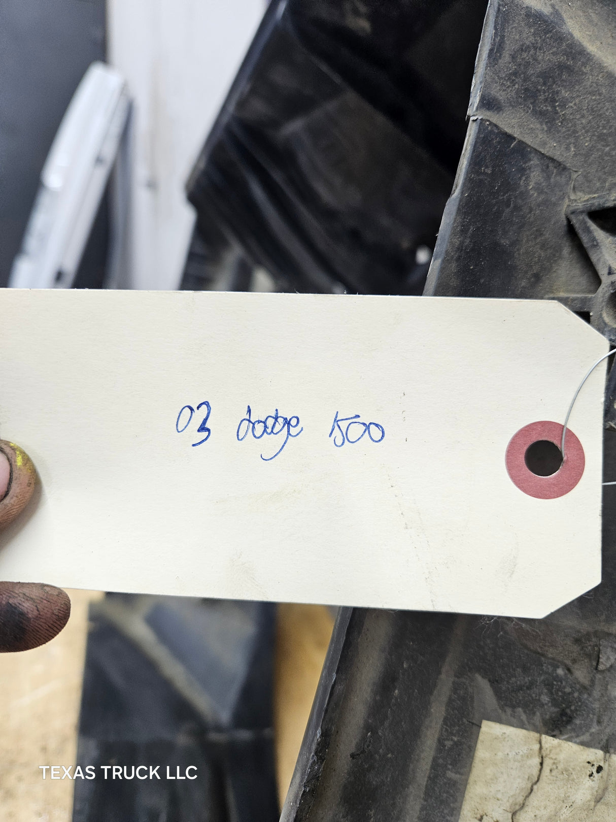 2004-2009 Dodge Ram 1500 2500 3500 Fan Shroud With Coolant Reservoir Tank 3.7 4.7 5.7 Liter OEM 52028851AD 52028849AF