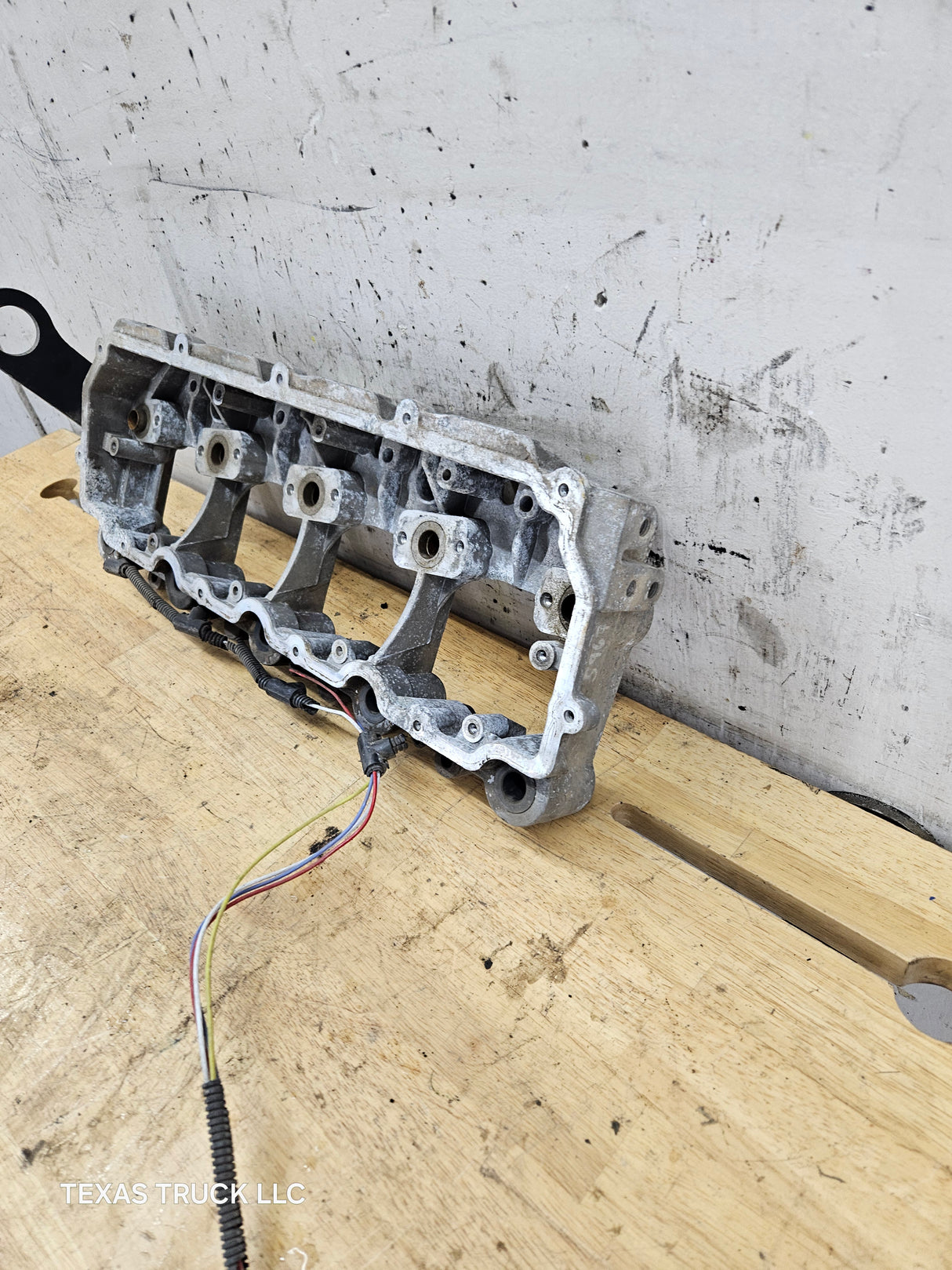 2004.5-2007 Genuine Ford Power Stroke 6.0L Diesel Rocker Box Arm Housing OEM 1843351C3