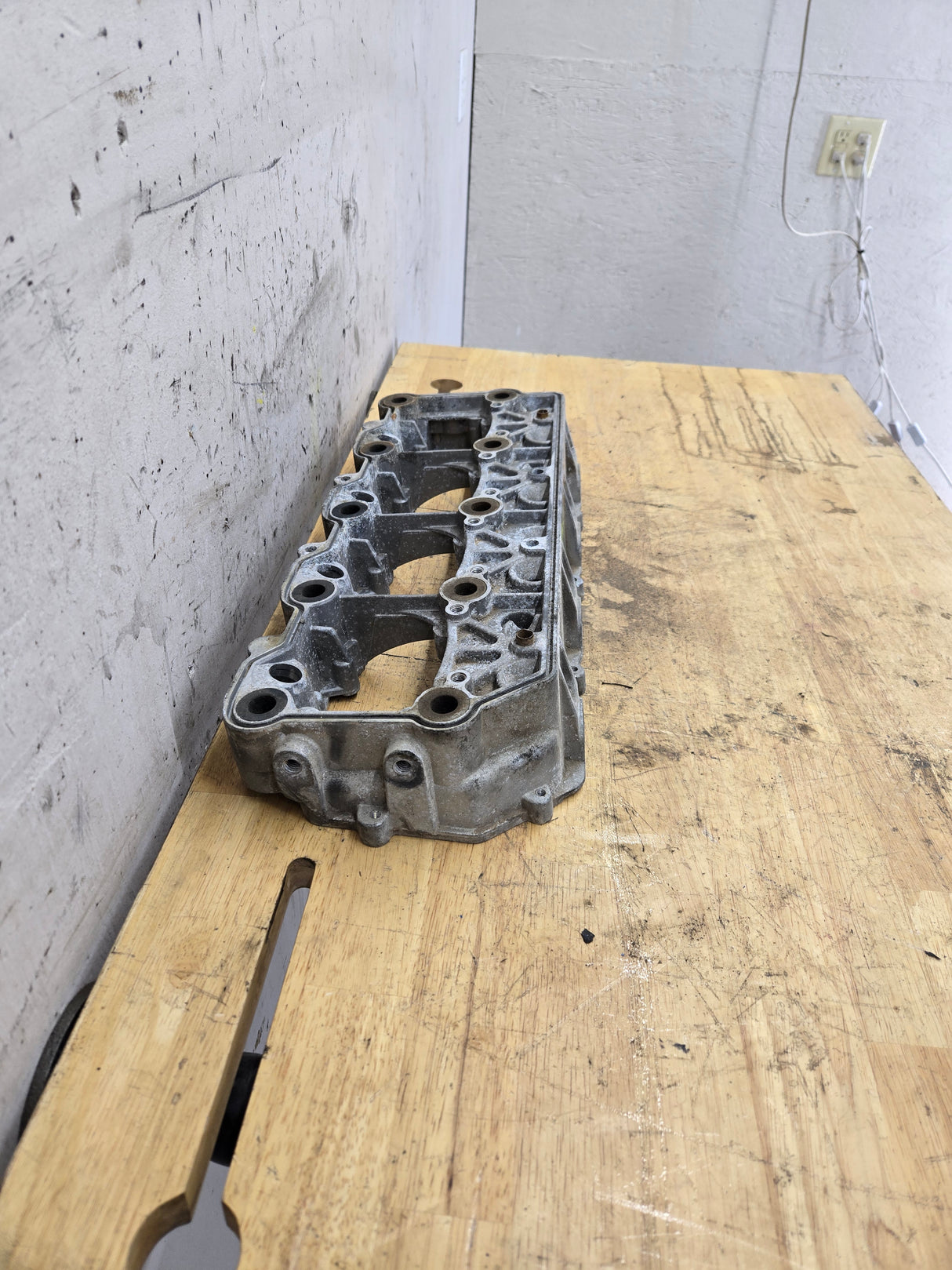 2004.5-2007 Genuine Ford Power Stroke 6.0L Diesel Rocker Box Arm Housing OEM 1843351C3