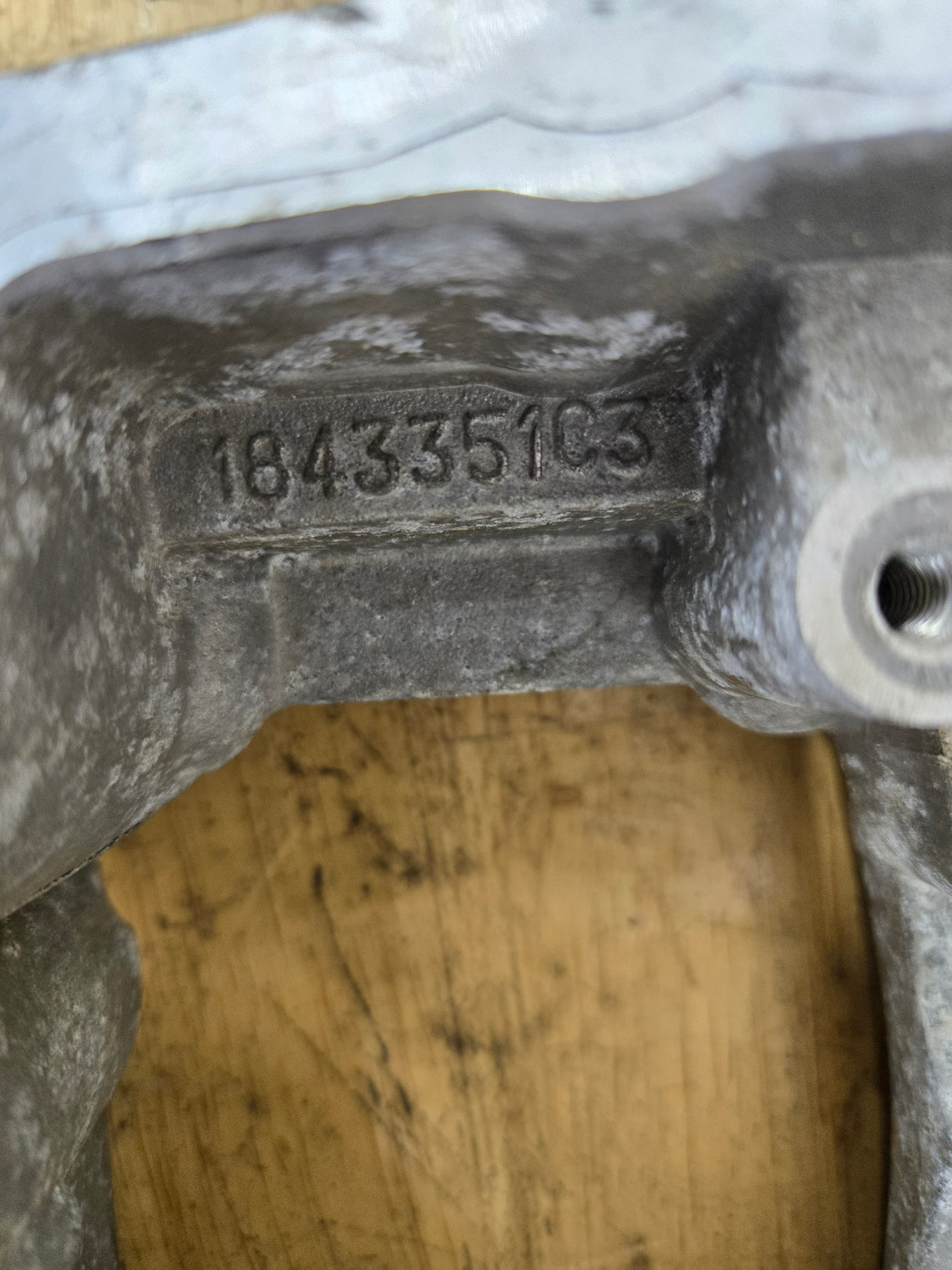 2004.5-2007 Genuine Ford Power Stroke 6.0L Diesel Rocker Box Arm Housing OEM 1843351C3