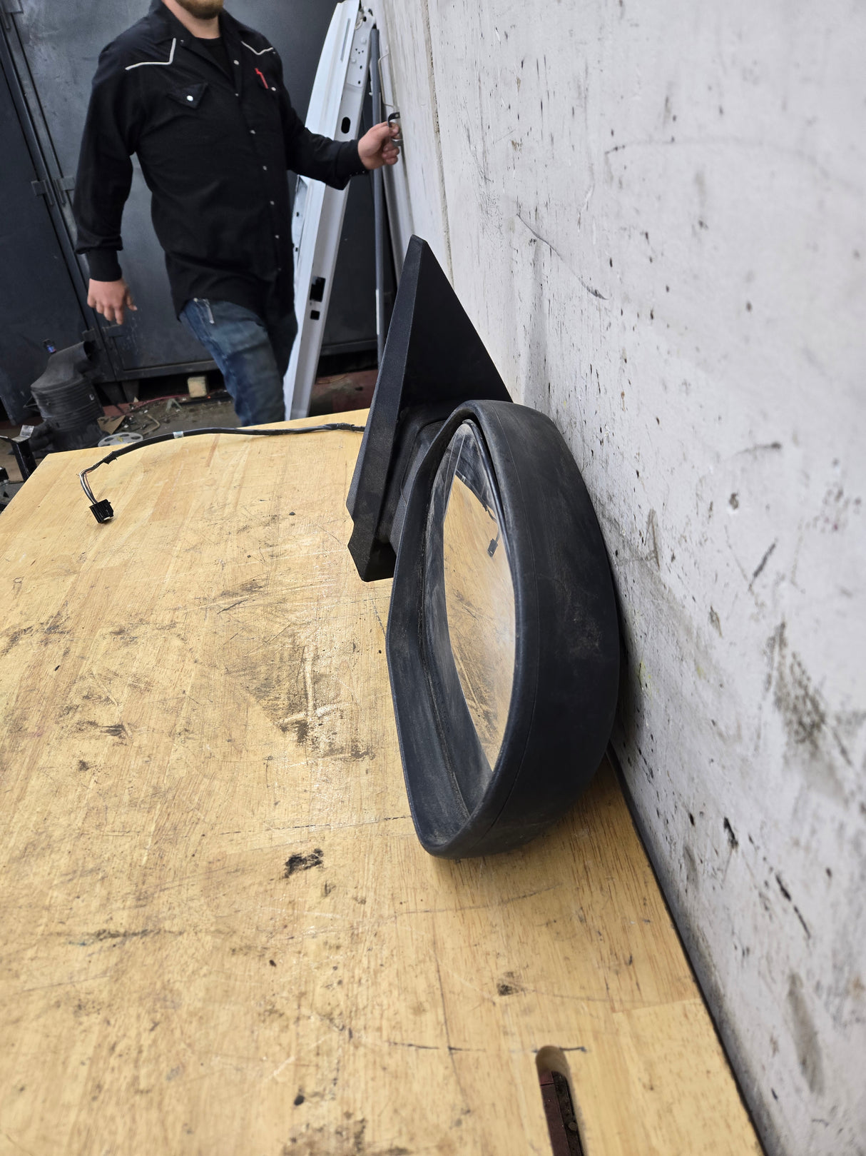 2007-2013 Chevrolet Silverado GMC Sierra 1500 2500 Right Side Passenger Side Power Mirror 751040 OEM