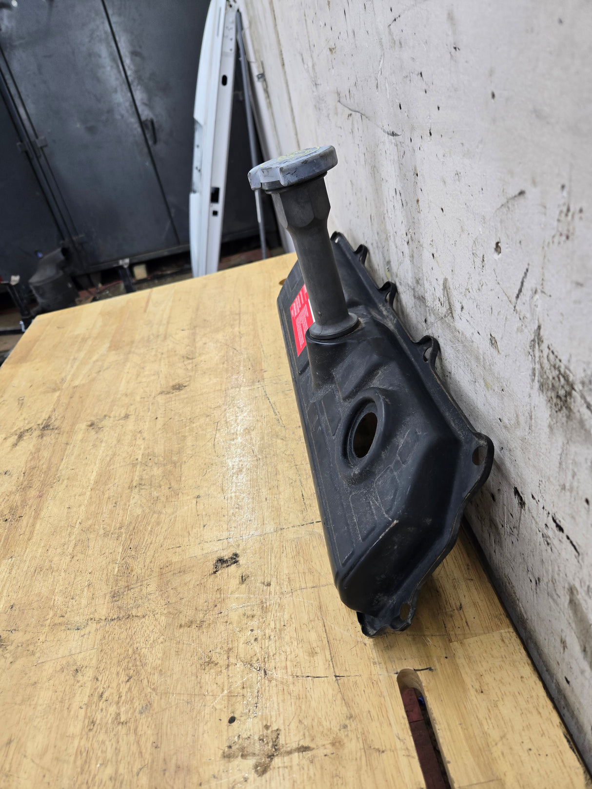 2004.5-2007 Ford 6.0L Power Stroke Passenger Side Valve Cover 1858581C1