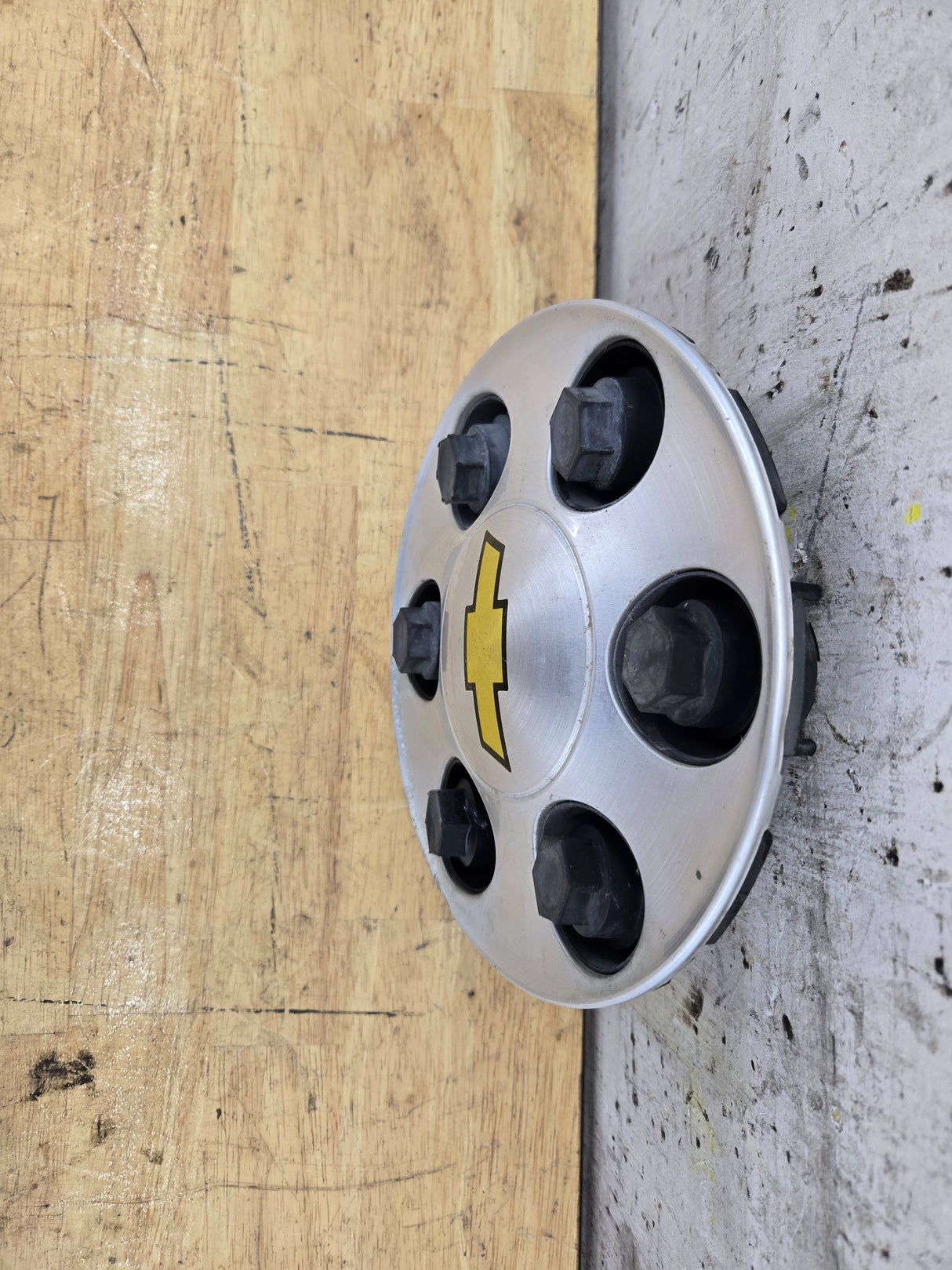 2007-2014 OEM Chevrolet Silverado 1500 Tahoe Suburban 17" Wheel Center Hub Cap Lug Cover 9596341