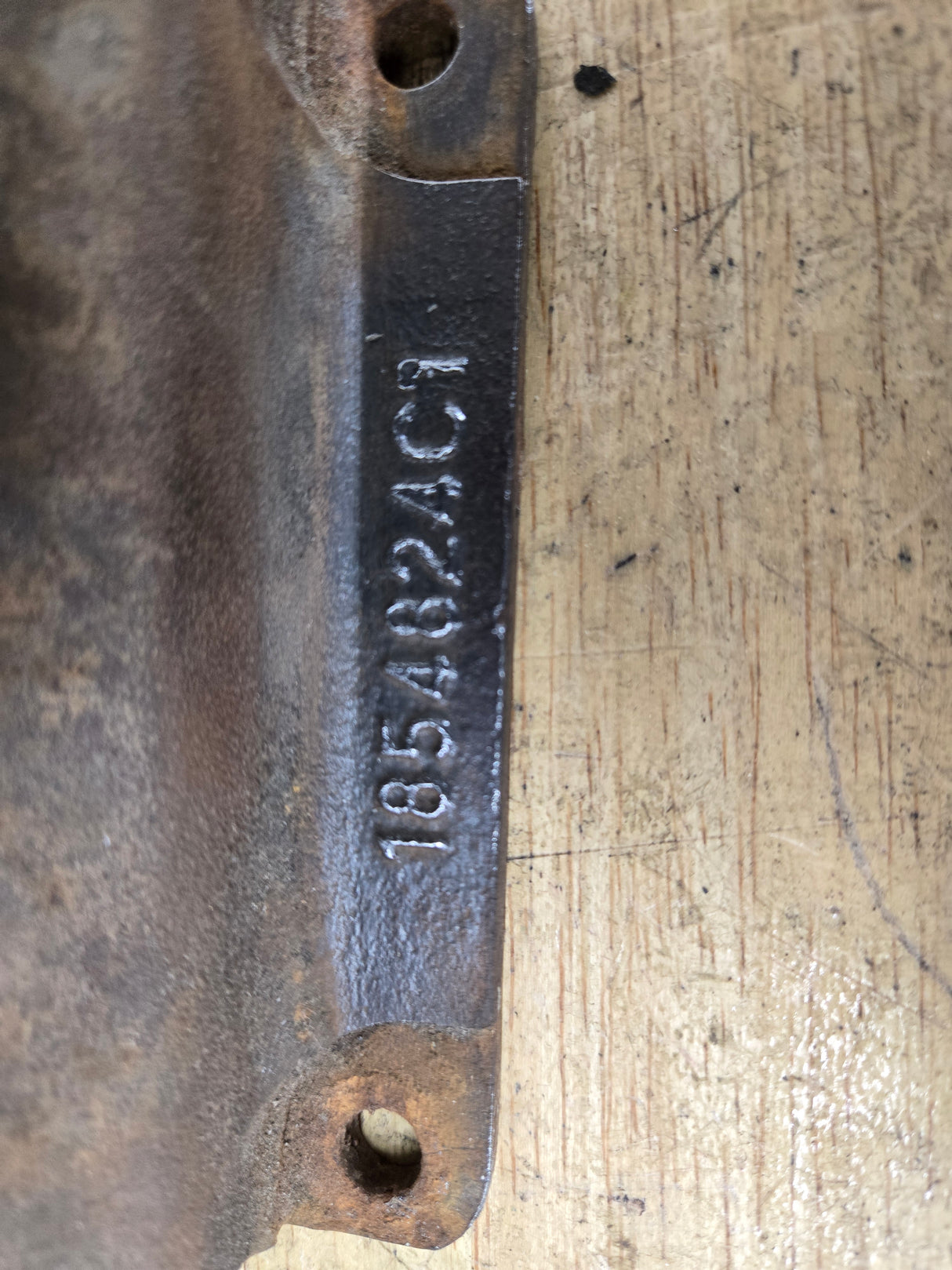 2004.5-2007 Genuine OEM Ford Power Stroke 6.0L Diesel Turbo Turbocharger Mount Pedestal 1854824C1