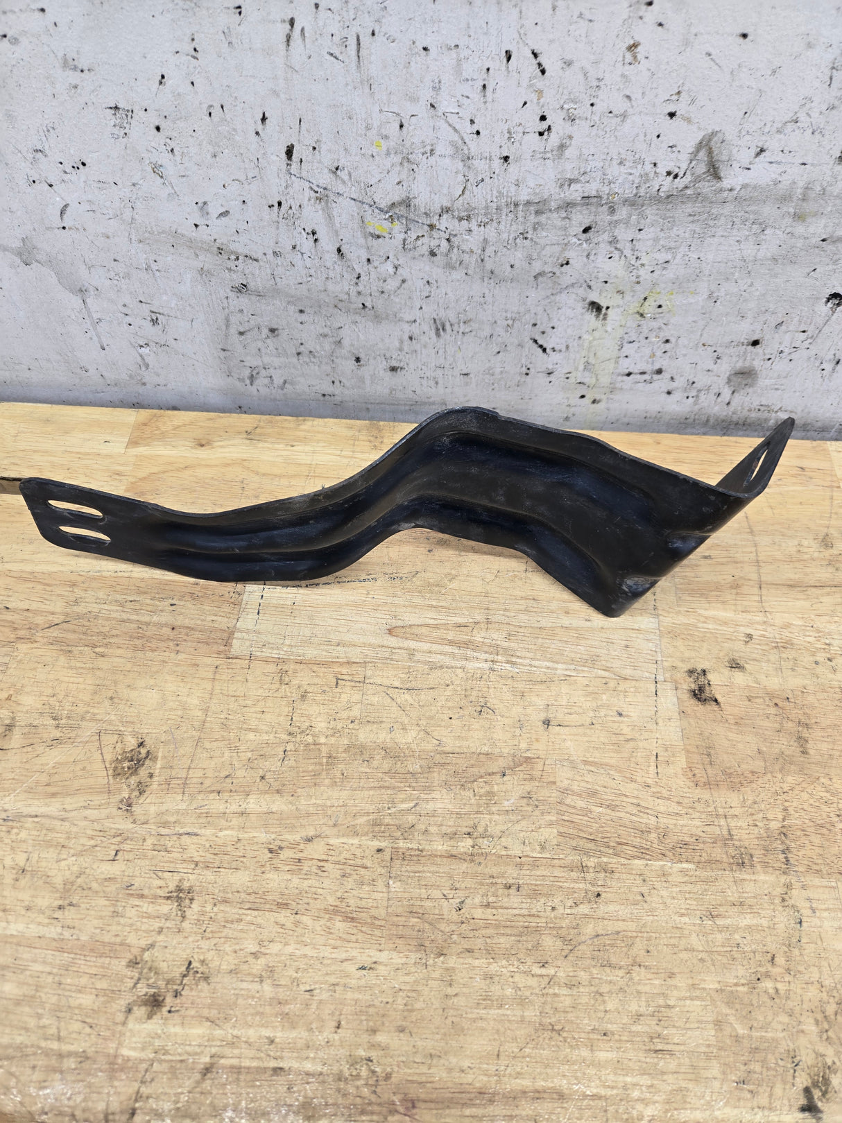 2011-2016 Ford Super Duty F250 F350 F450 F550 Front Bumper Inner Bracket Left Hand Side BC34 17B837AA