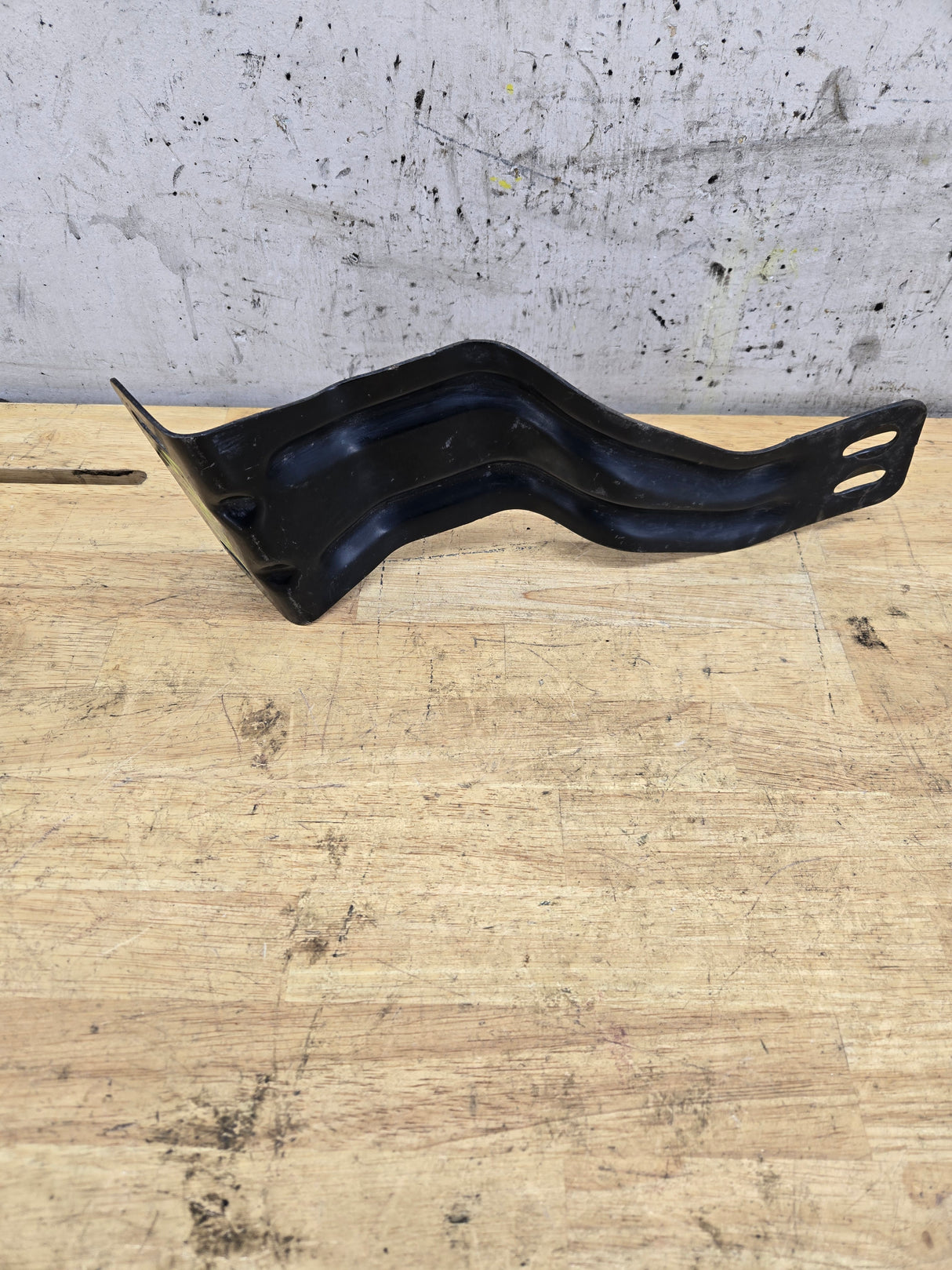 2011-2016 Ford Super Duty F250 F350 F450 F550 Front Bumper Inner Bracket Right Hand Side BC34 17B836AA