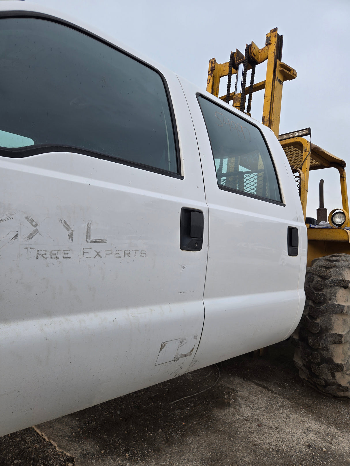 2008-2010 Ford Super Duty Crew Cab F250 F350 F450 F550 XL