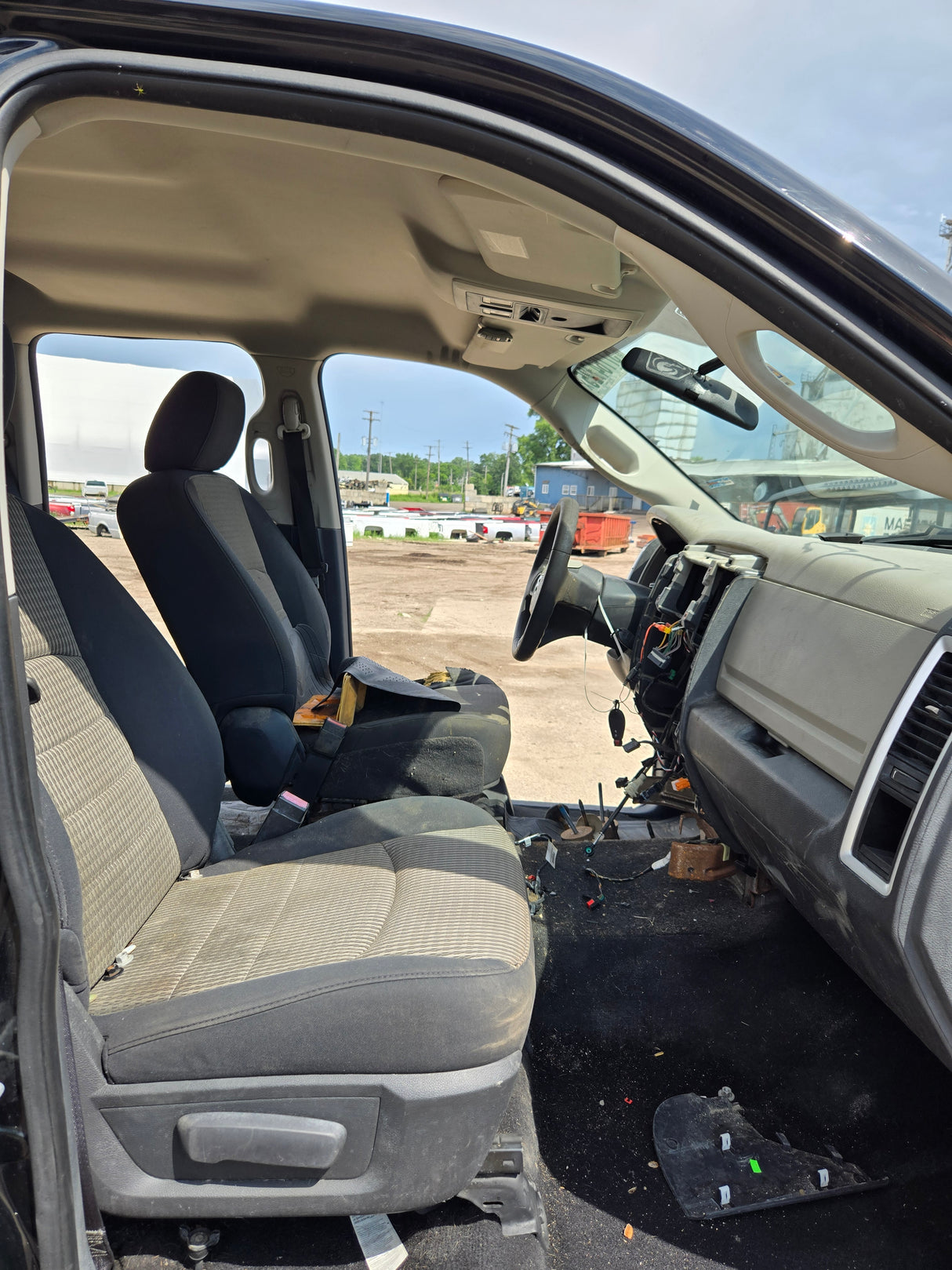 2009-2018 Dodge Ram 1500 4th Gen Quad Cab Cab
