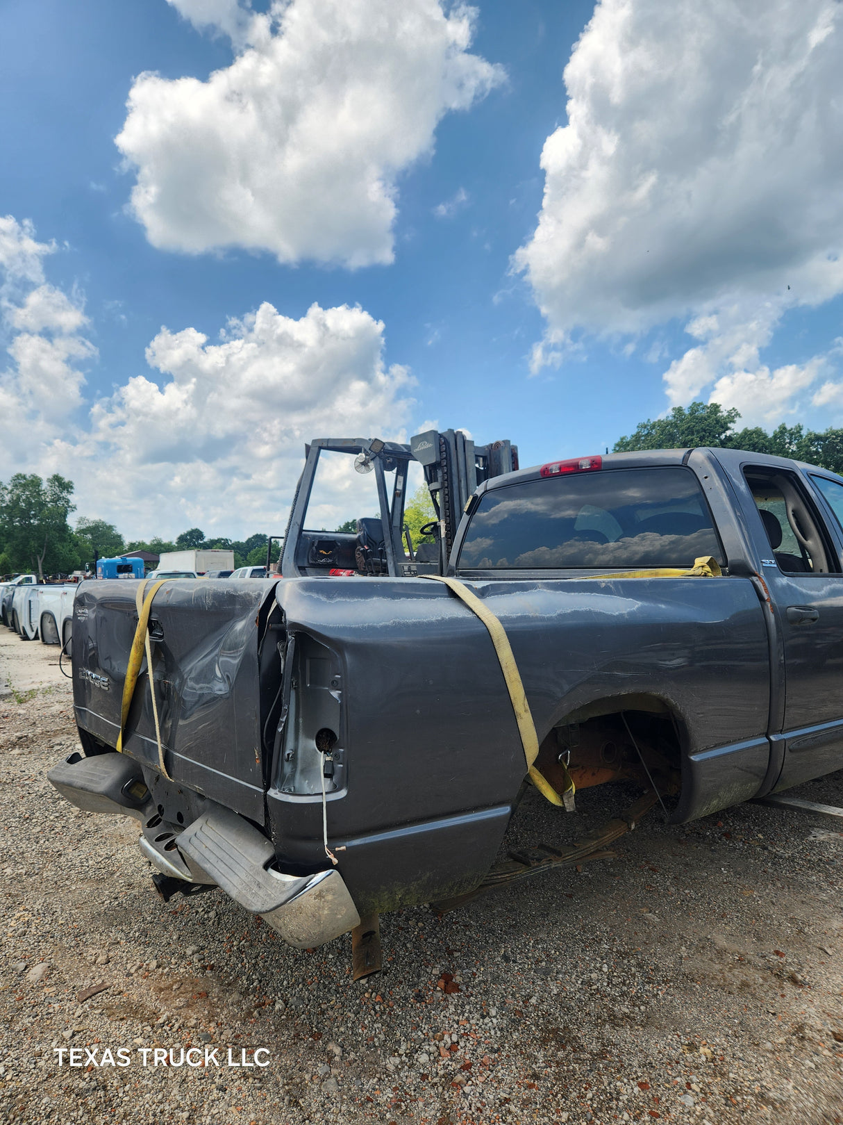 2002 Dodge Ram 1500 Crew Cab 4 door - FULL PART OUT Rust Free