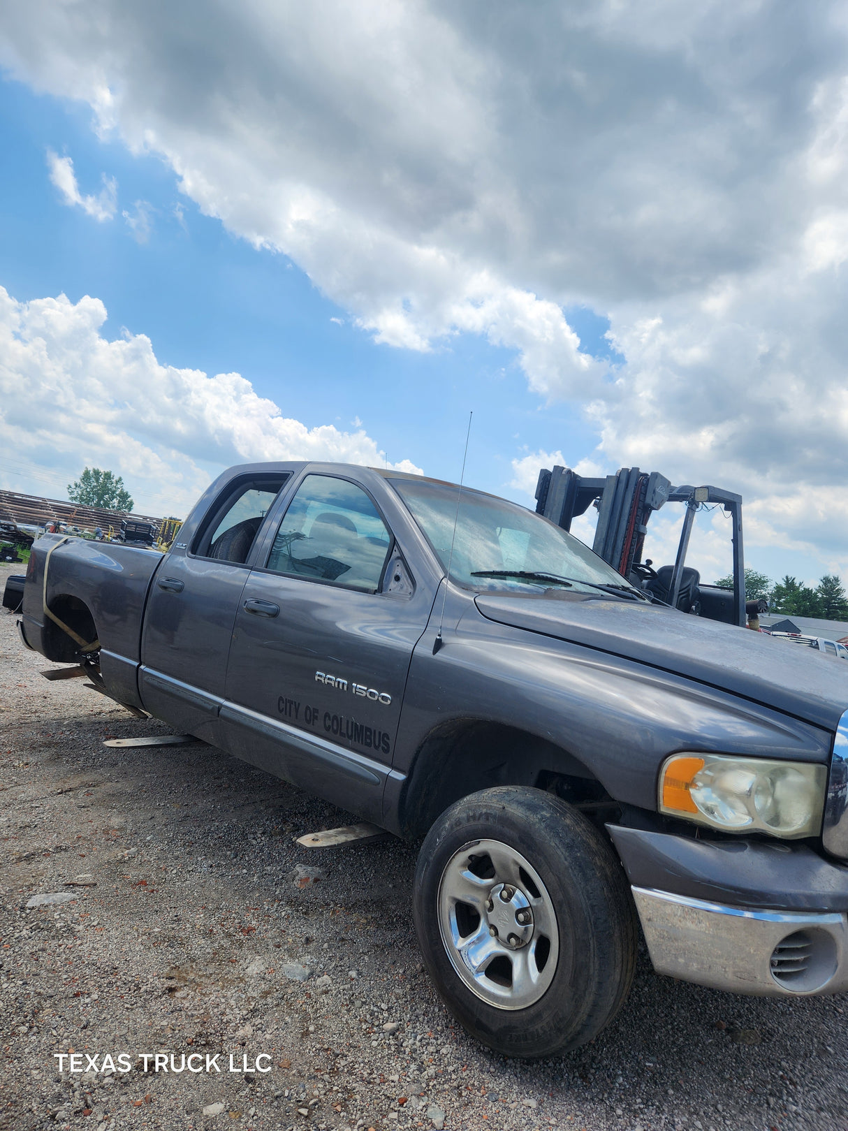 2002 Dodge Ram 1500 Crew Cab 4 door - FULL PART OUT Rust Free