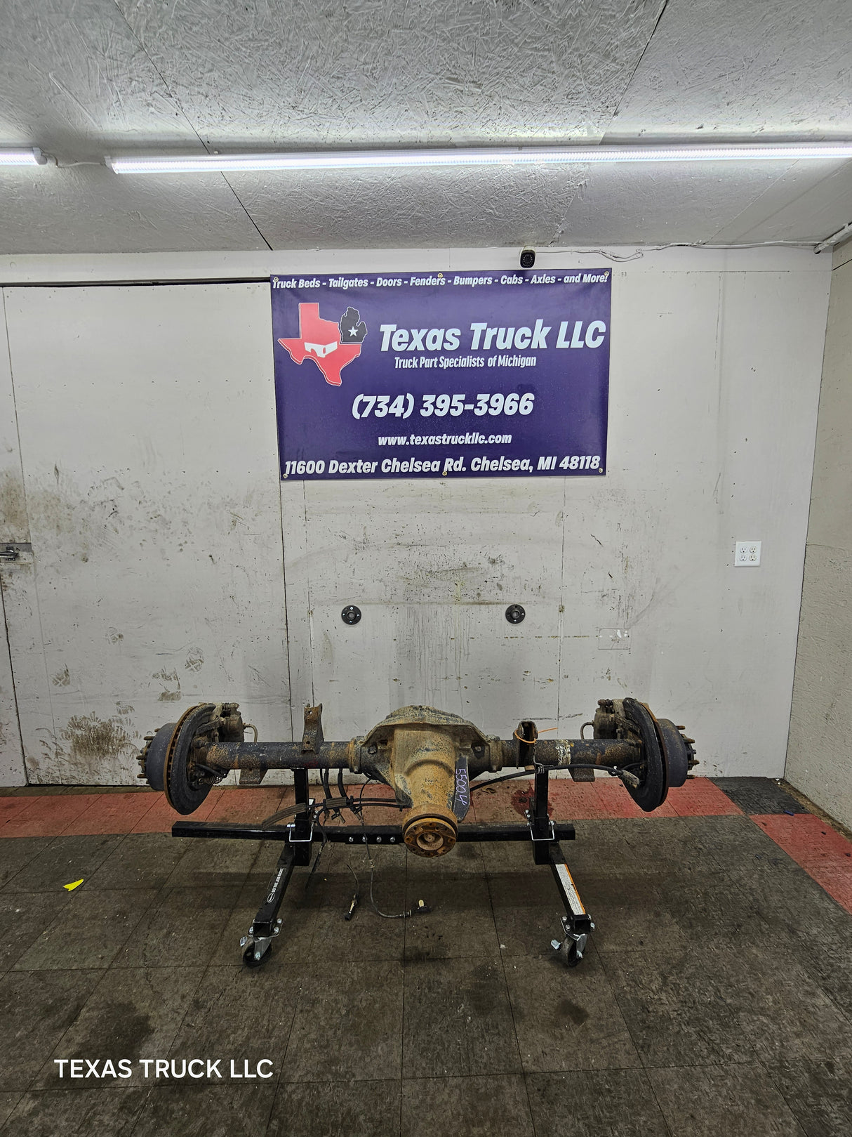 2011-2012 Ford Super Duty F250 F350 Rear Axle 3.55 Gear Ratio Electric Locking Rear End 156k miles