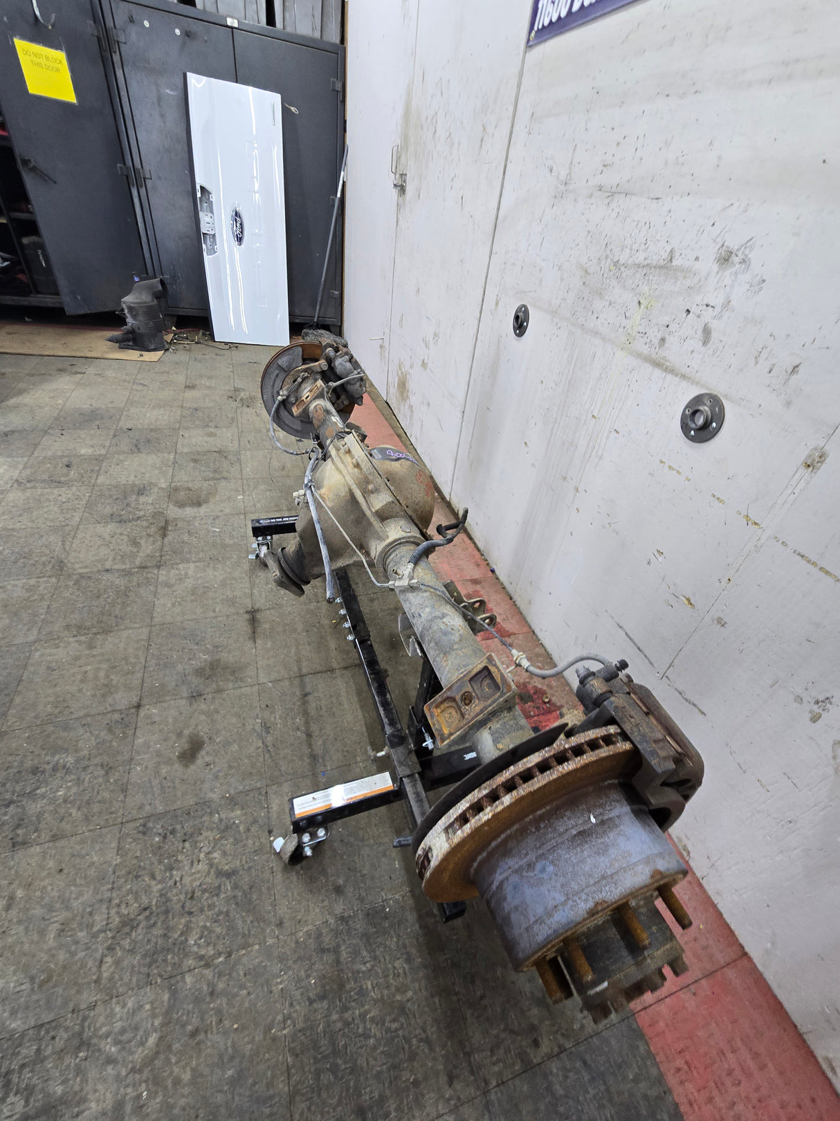 2006-2008 Dodge Ram 1500 2500 8 Lug Rear 10.5" Axle 3.73 Gear Ratio 3rd Gen