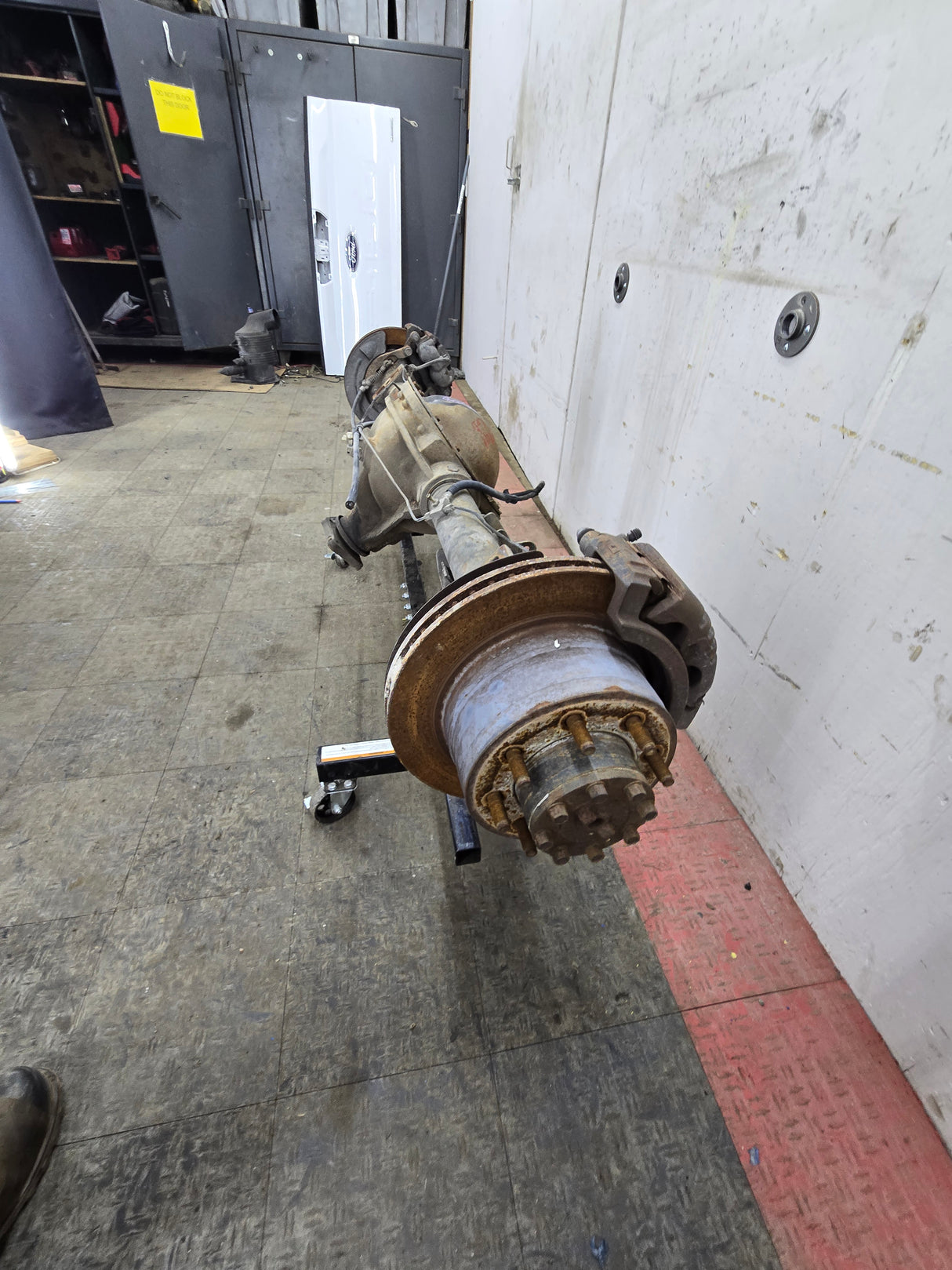 2006-2008 Dodge Ram 1500 2500 8 Lug Rear 10.5" Axle 3.73 Gear Ratio 3rd Gen